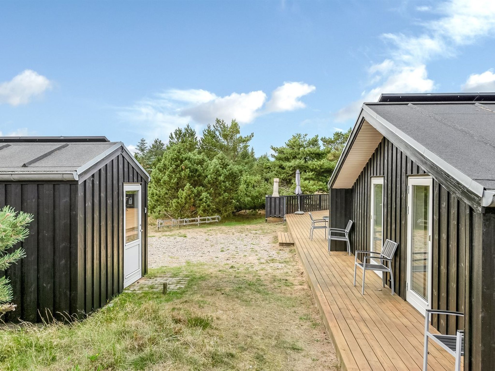 "Lav" - 3.8km from the sea - Buiten