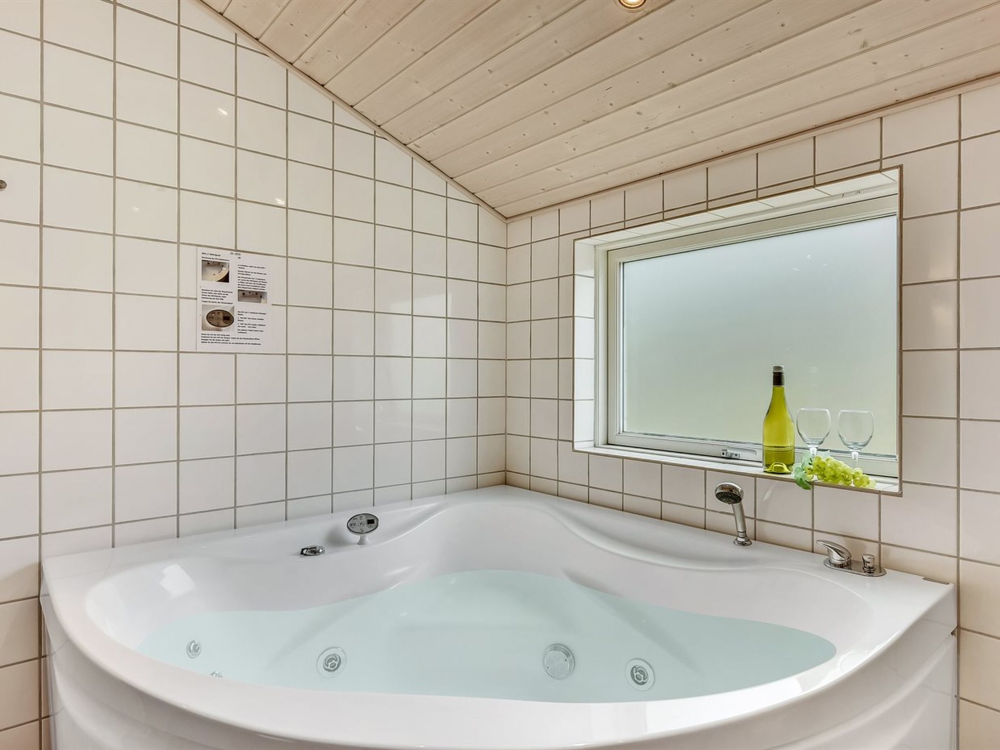 "Lav" - 3.8km from the sea - Binnen