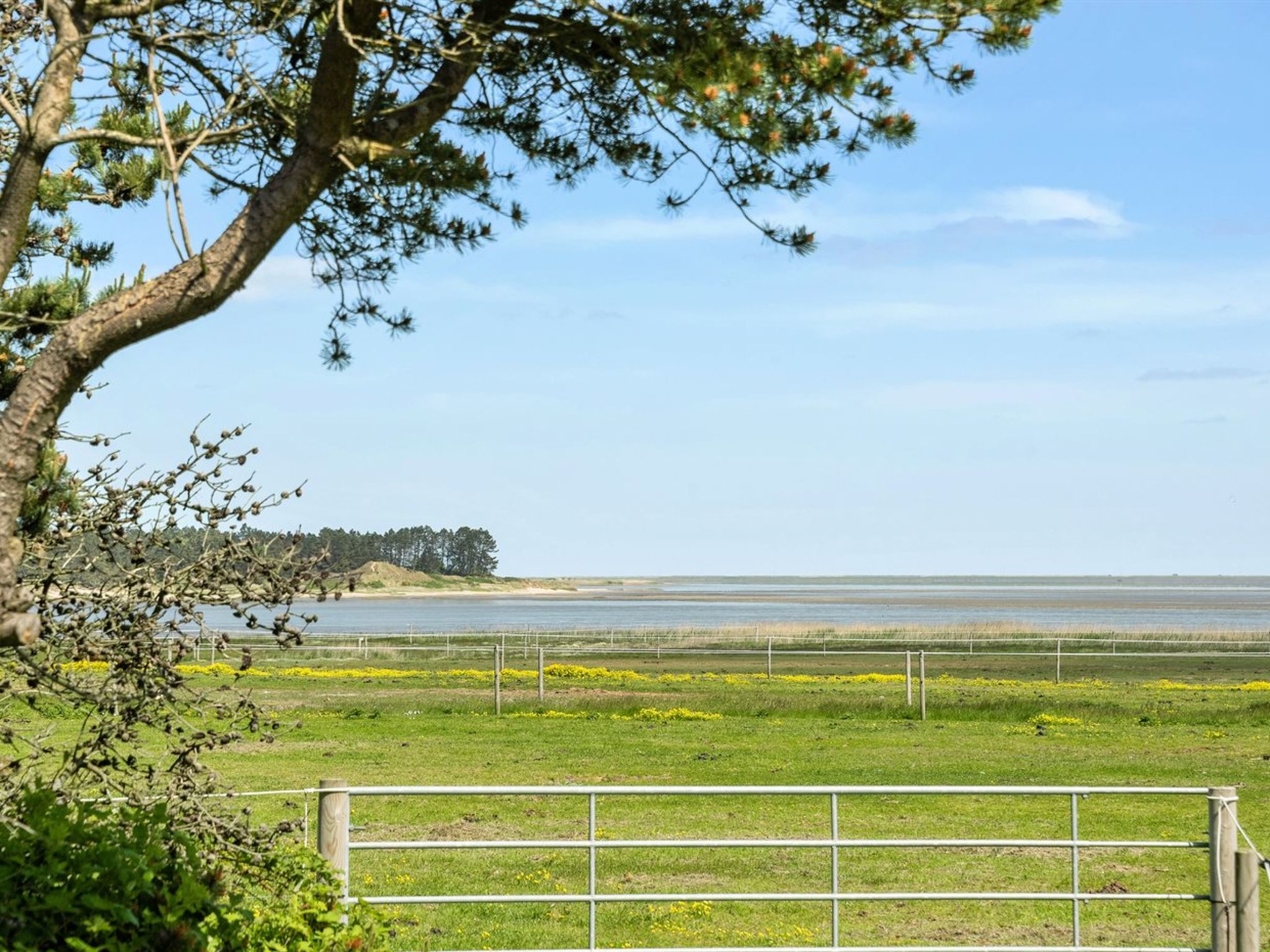 "Svanborg" - 3.7km from the sea - Outside