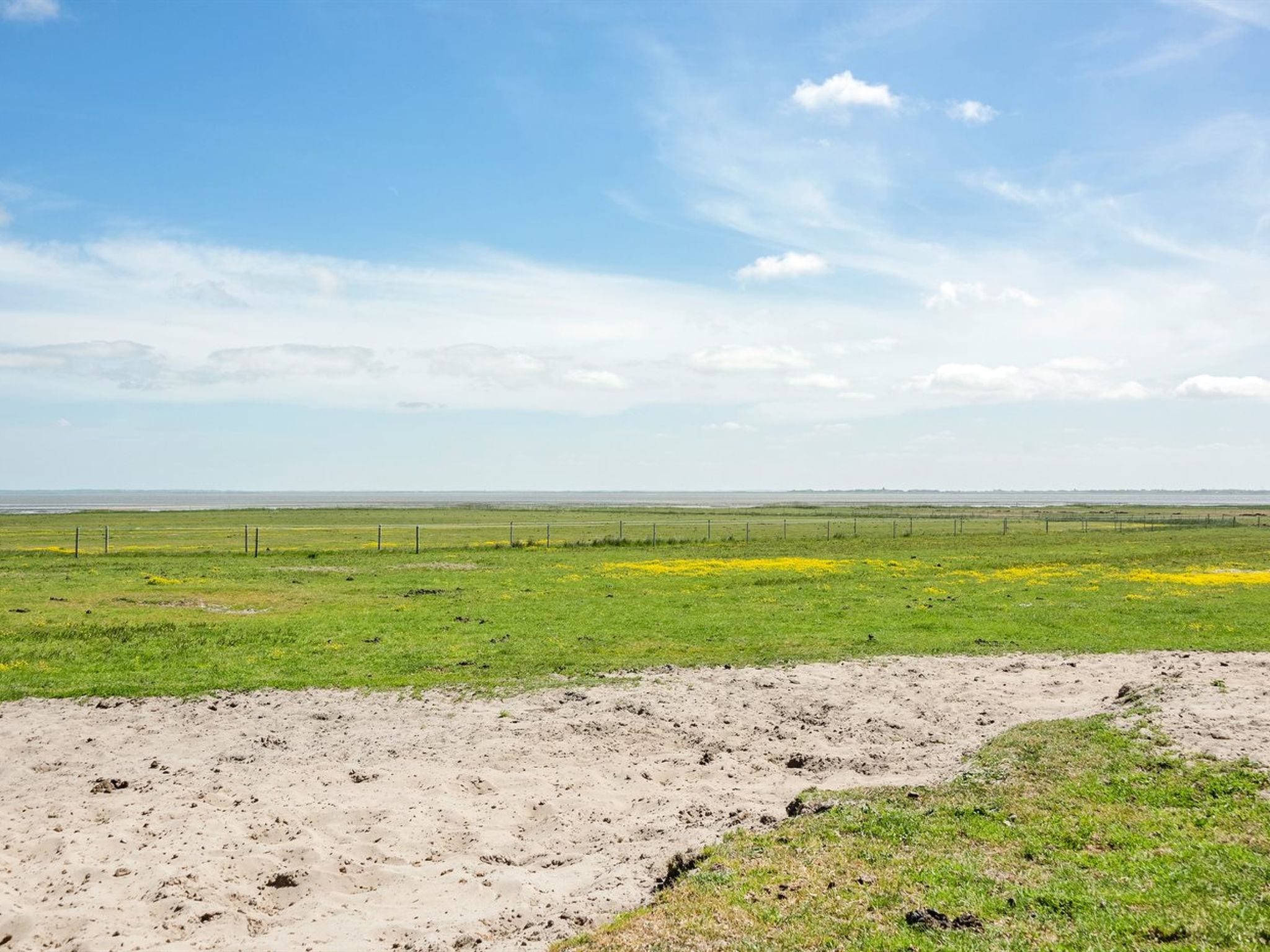 "Svanborg" - 3.7km from the sea - Outside