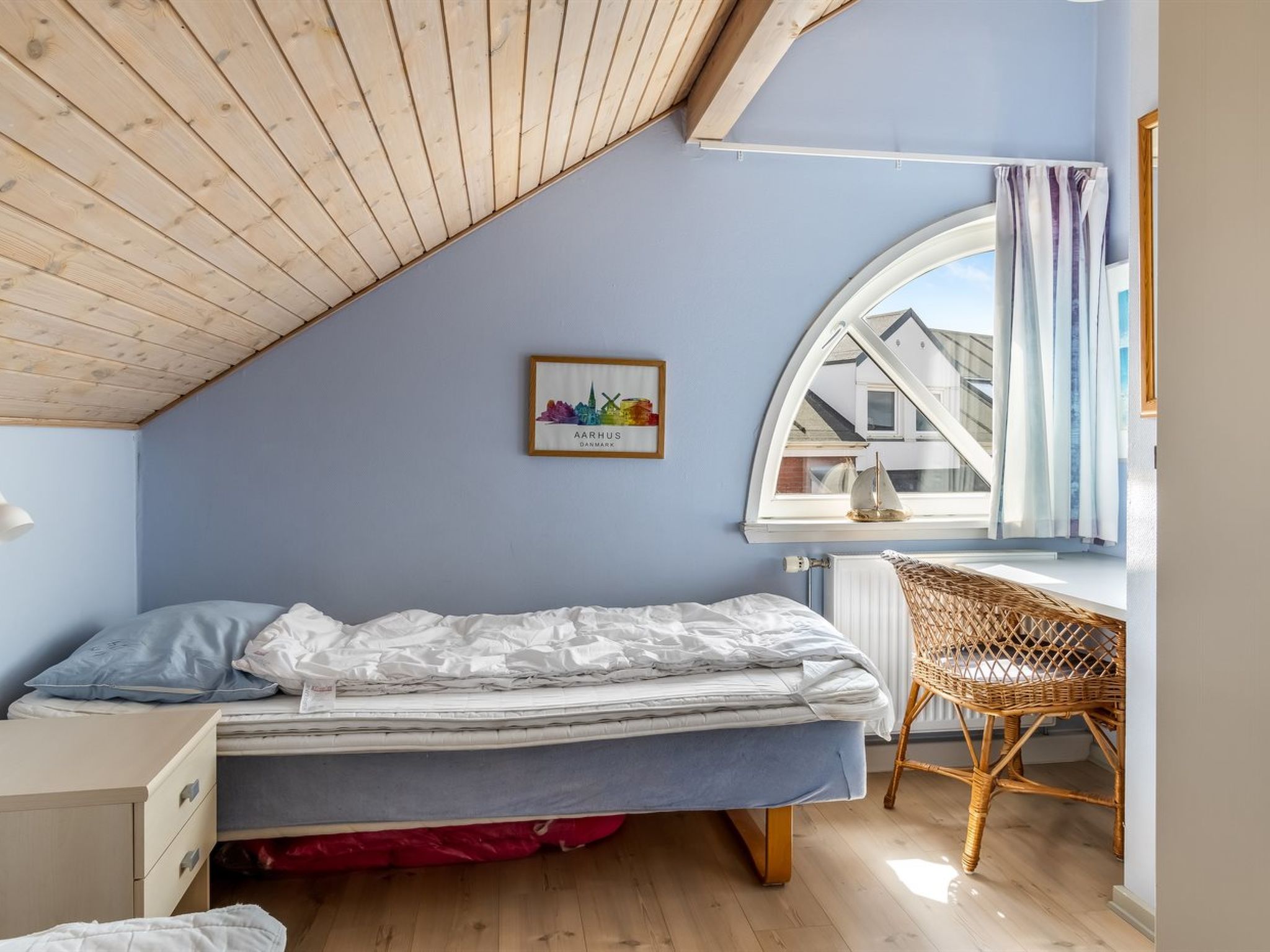 "Nils" - 2.3km from the sea - Inside