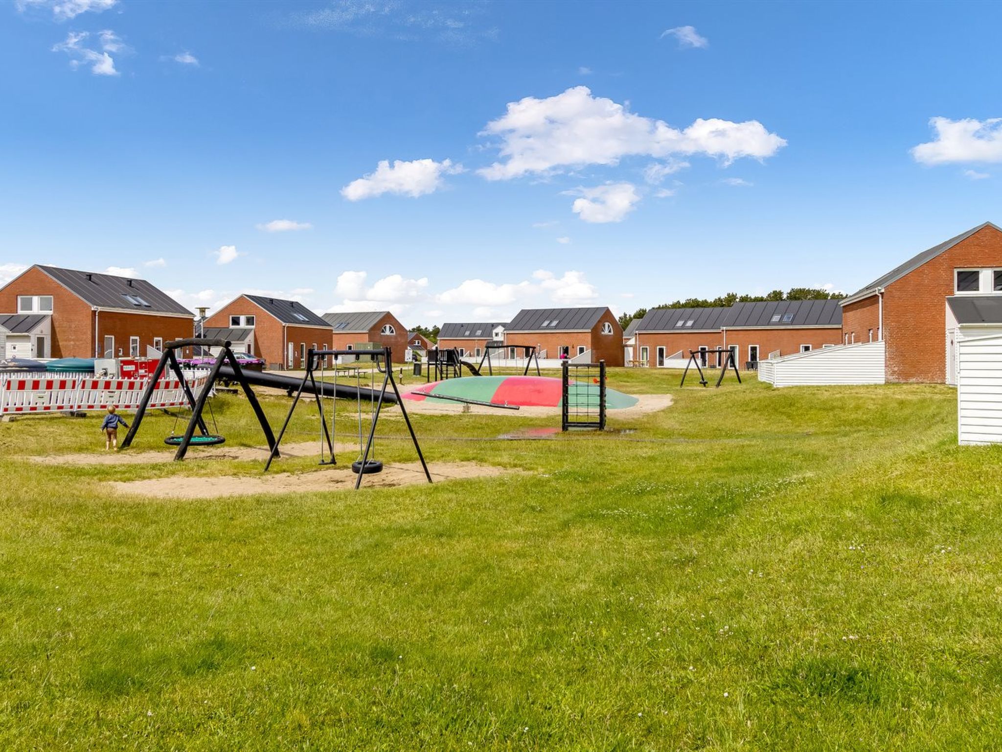 "Nils" - 2.3km from the sea - Outside
