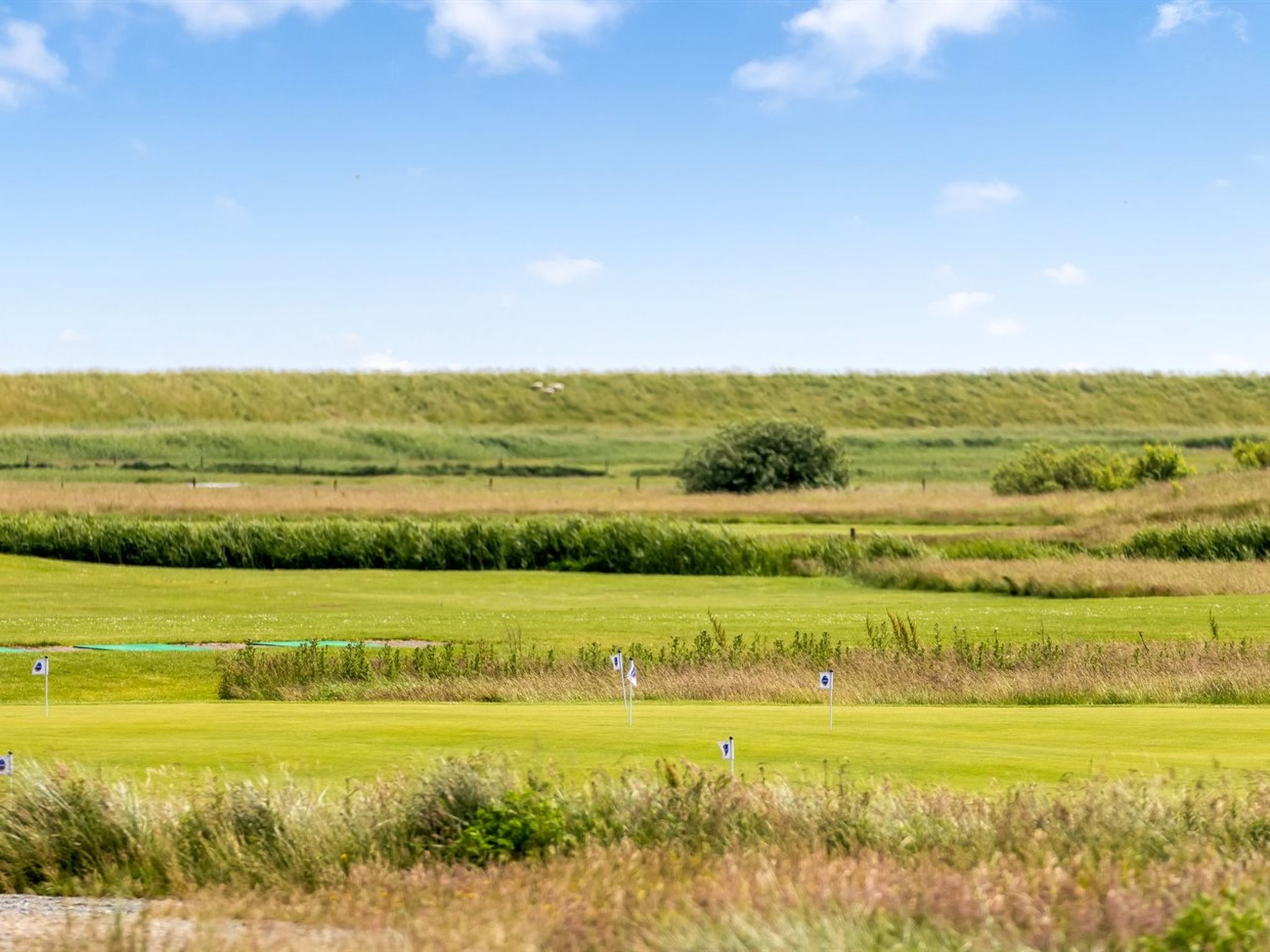 "Nils" - 2.3km from the sea - Outside