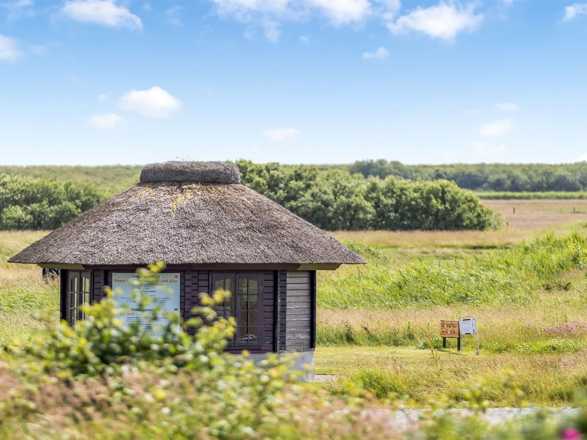 "Nils" - 2.3km from the sea - Outside