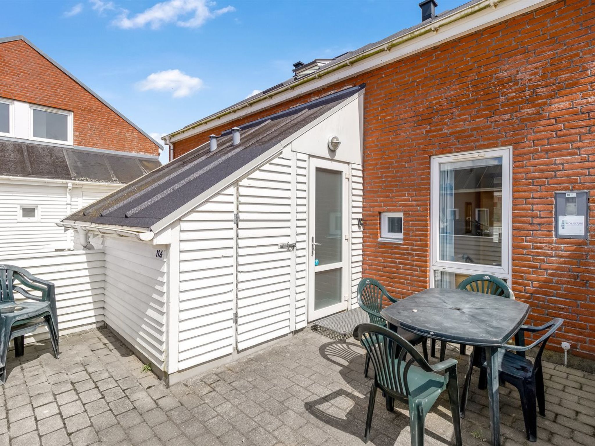 "Nils" - 2.3km from the sea - Outside