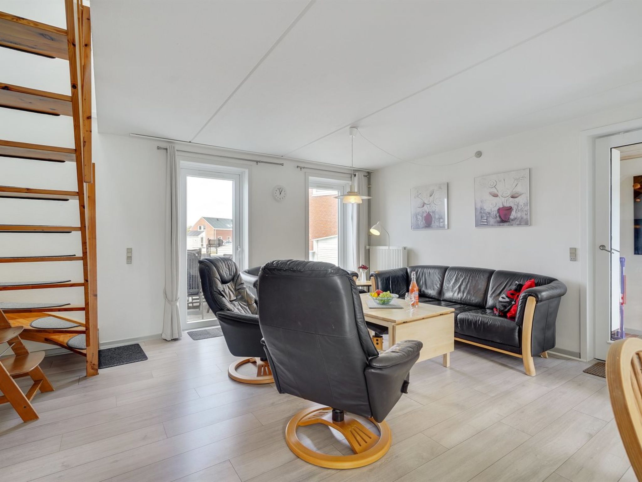 "Mariam" - 2.3km from the sea - Binnen