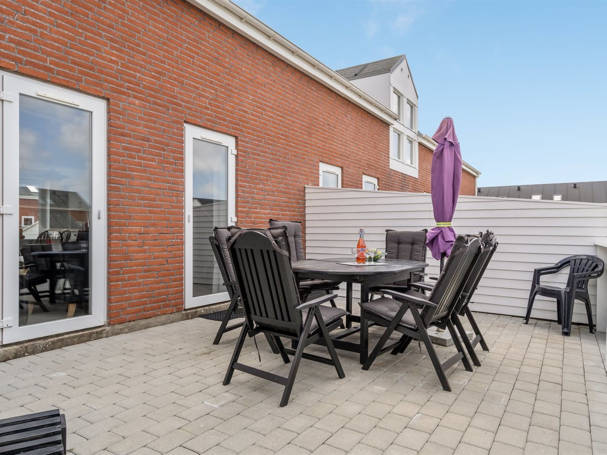 "Mariam" - 2.3km from the sea - Buiten