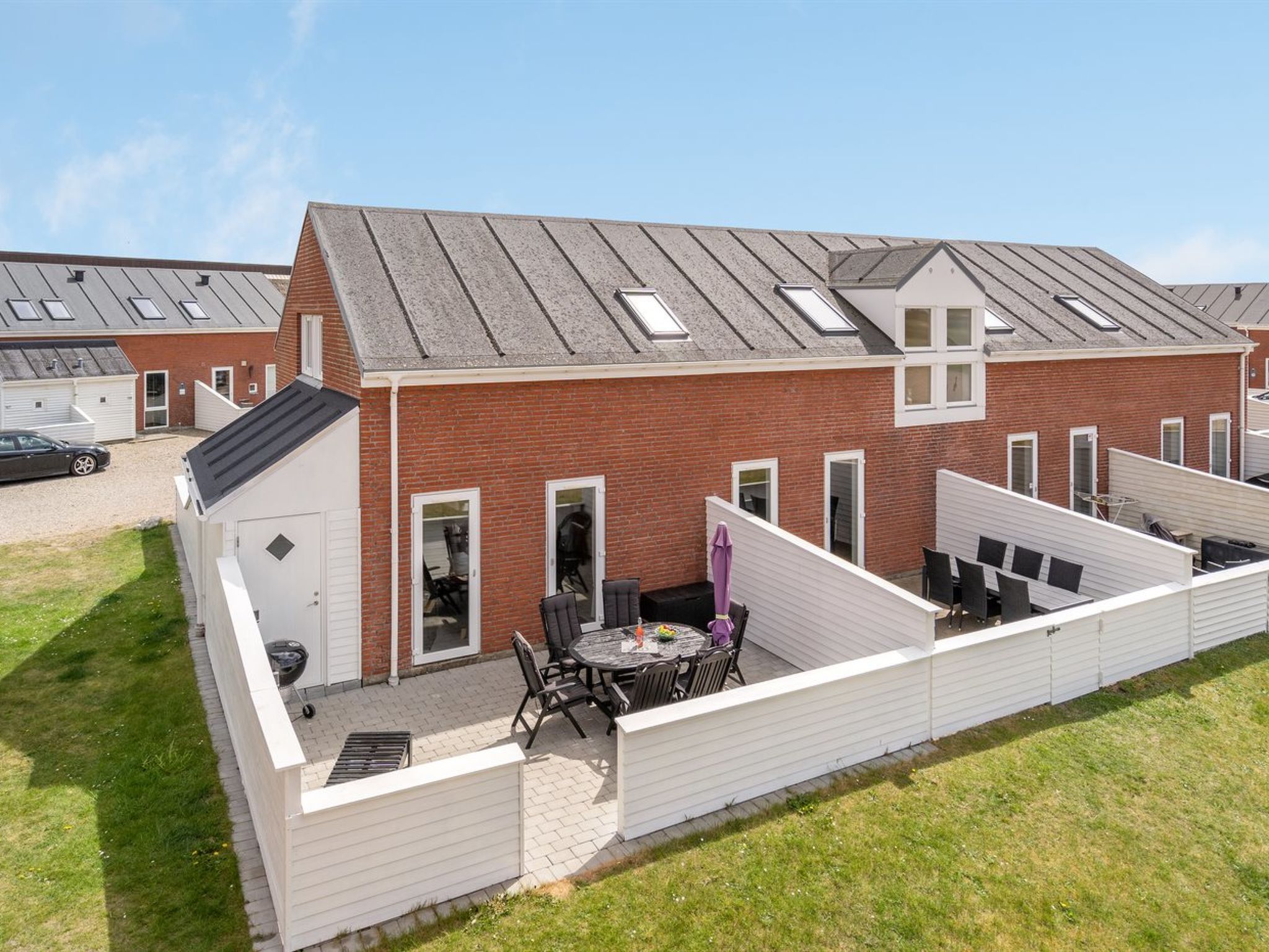 "Mariam" - 2.3km from the sea - Buiten