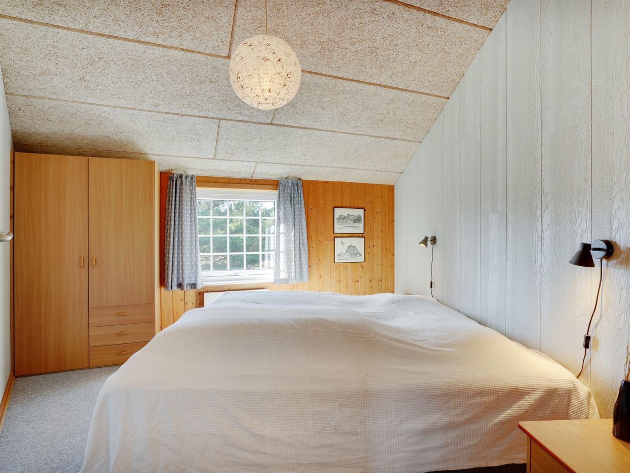 "Mariette" - 3.1km from the sea - Binnen