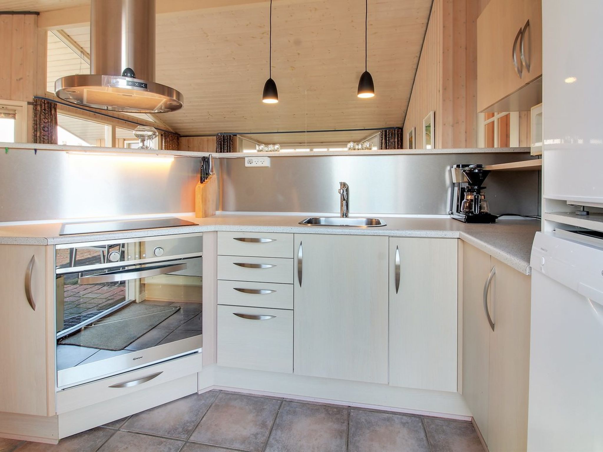 "Elsbeth" - 500m from the sea - Drinnen