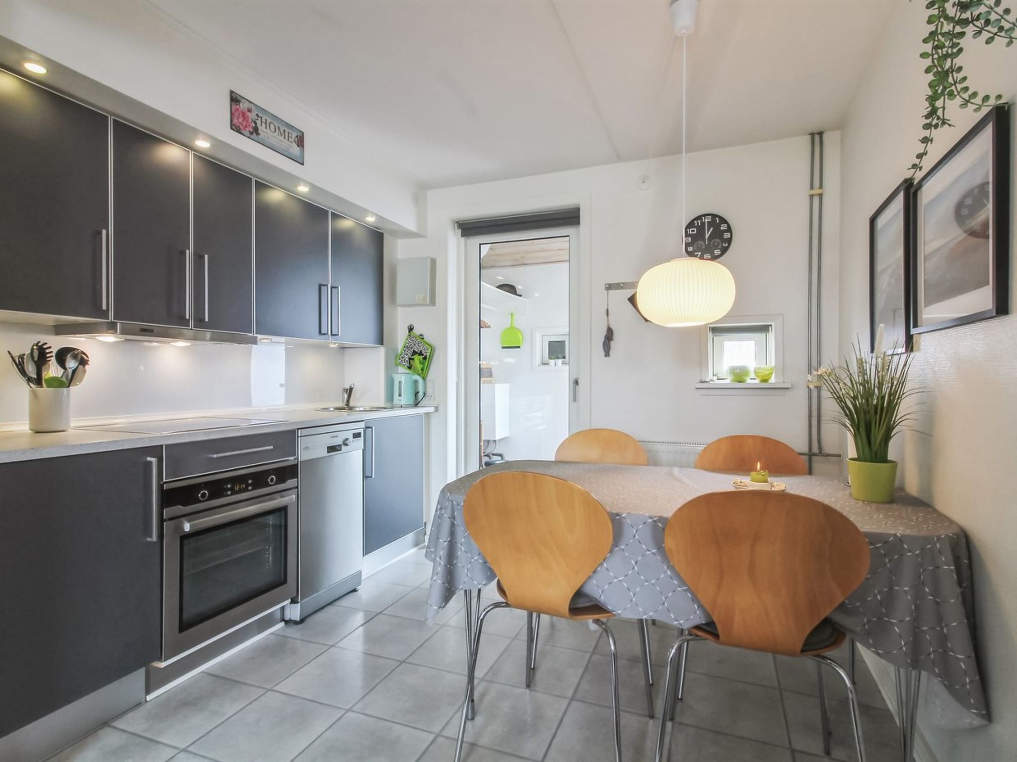 "Héléne" - 2.3km from the sea - Inside