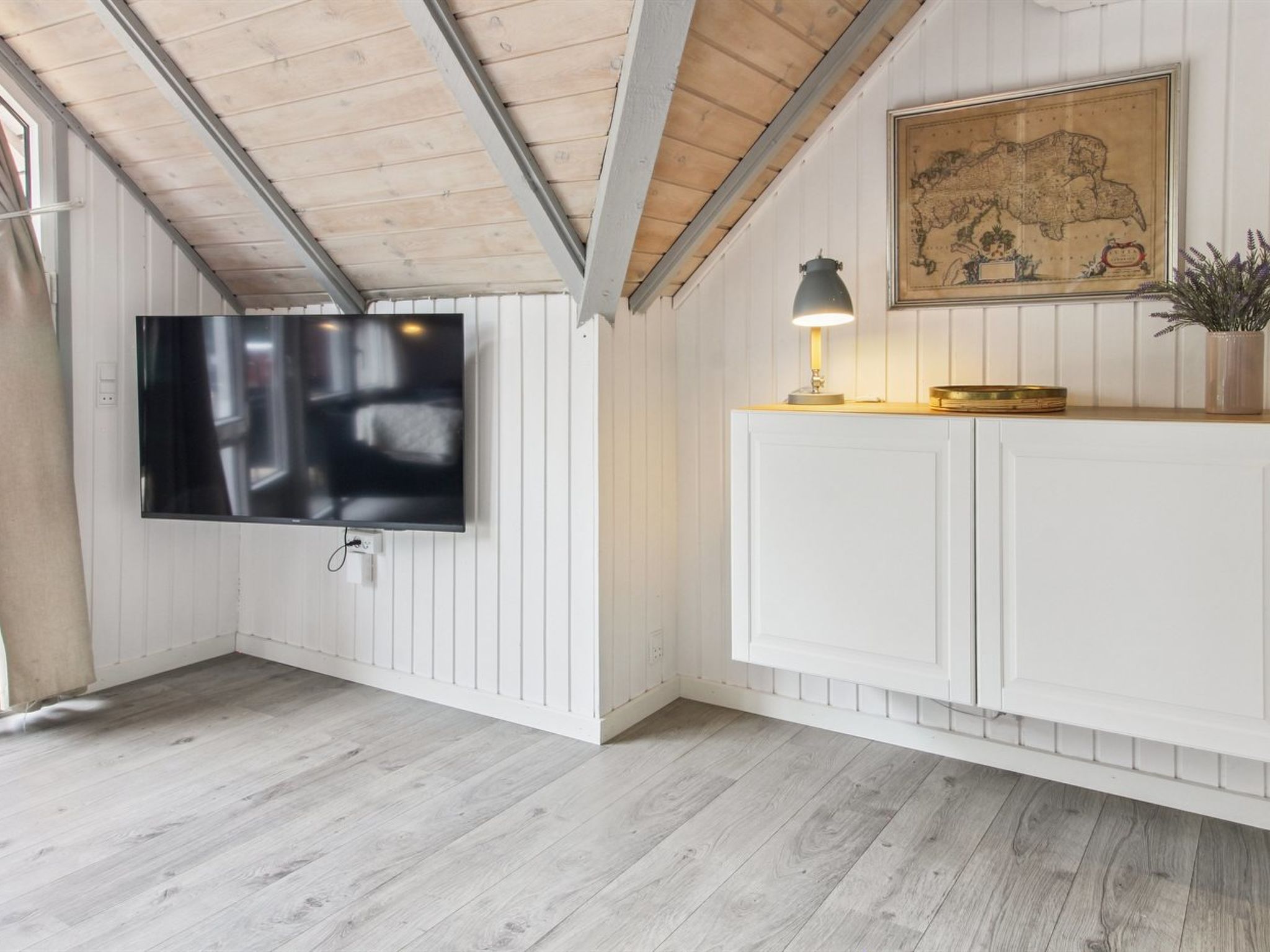 "Dufa" - 3.2km from the sea - Binnen