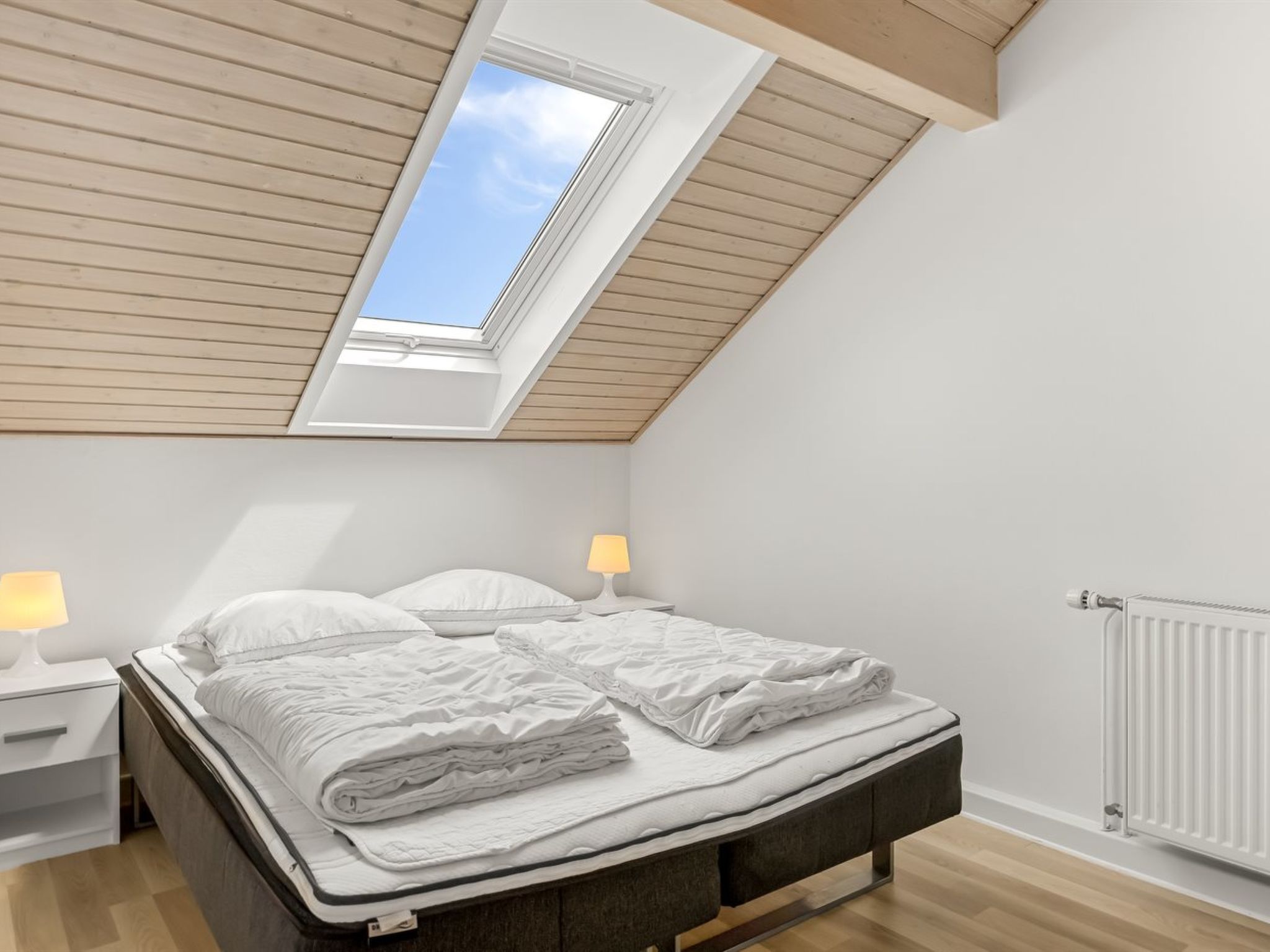 "Drita" - 2.3km from the sea-Binnen