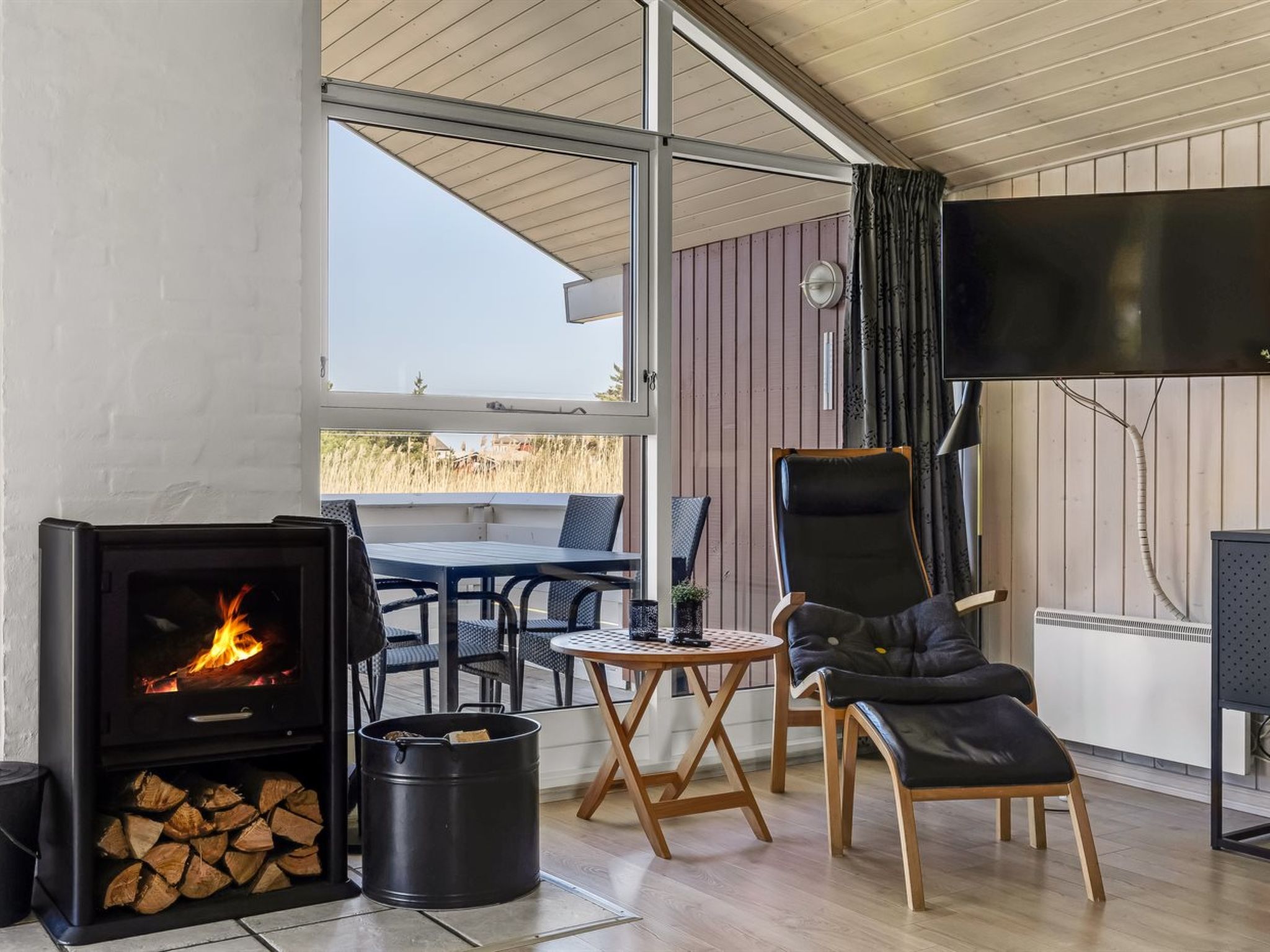 "Hermandine" - 700m from the sea