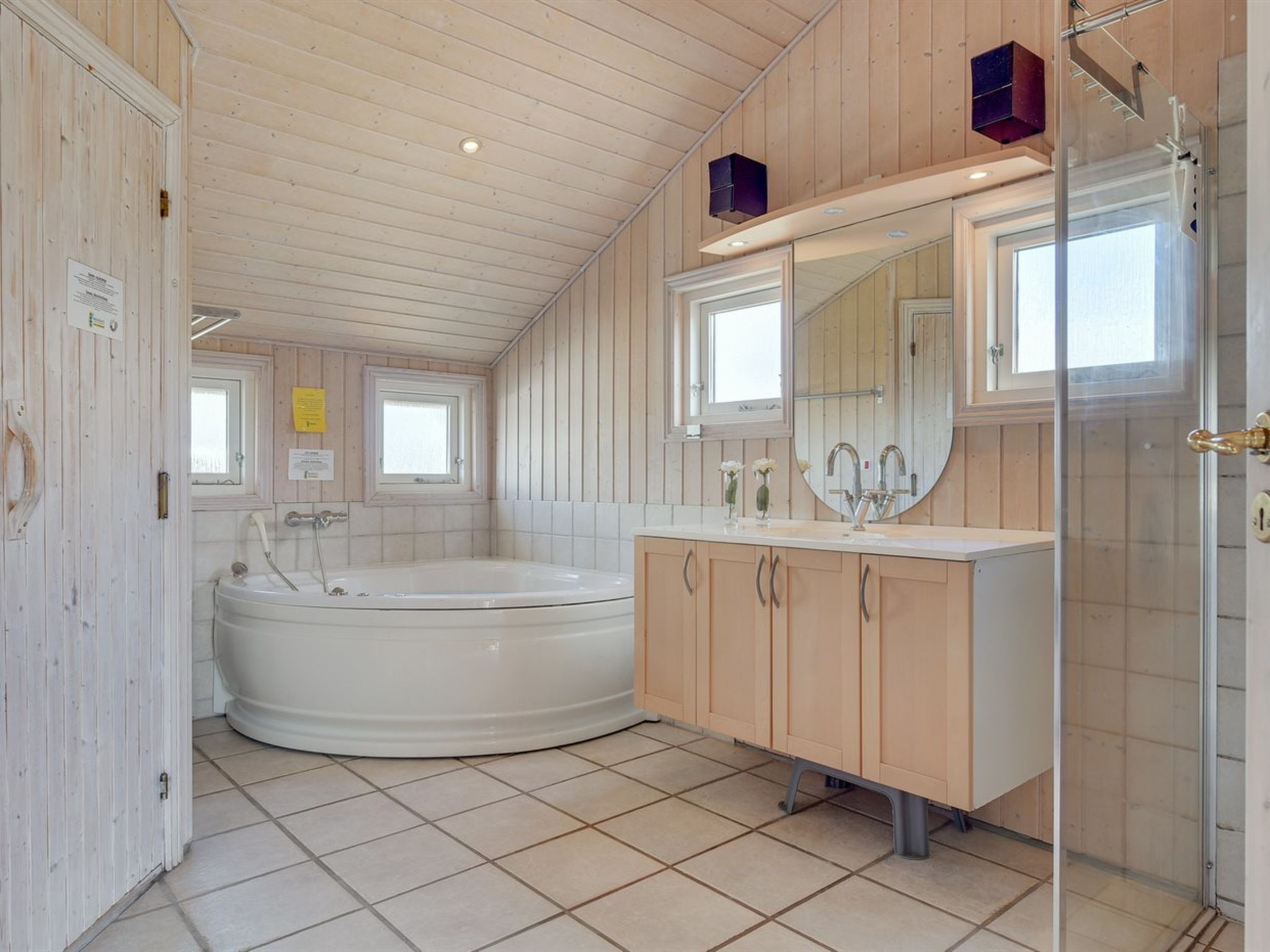 "Hermandine" - 700m from the sea - Binnen