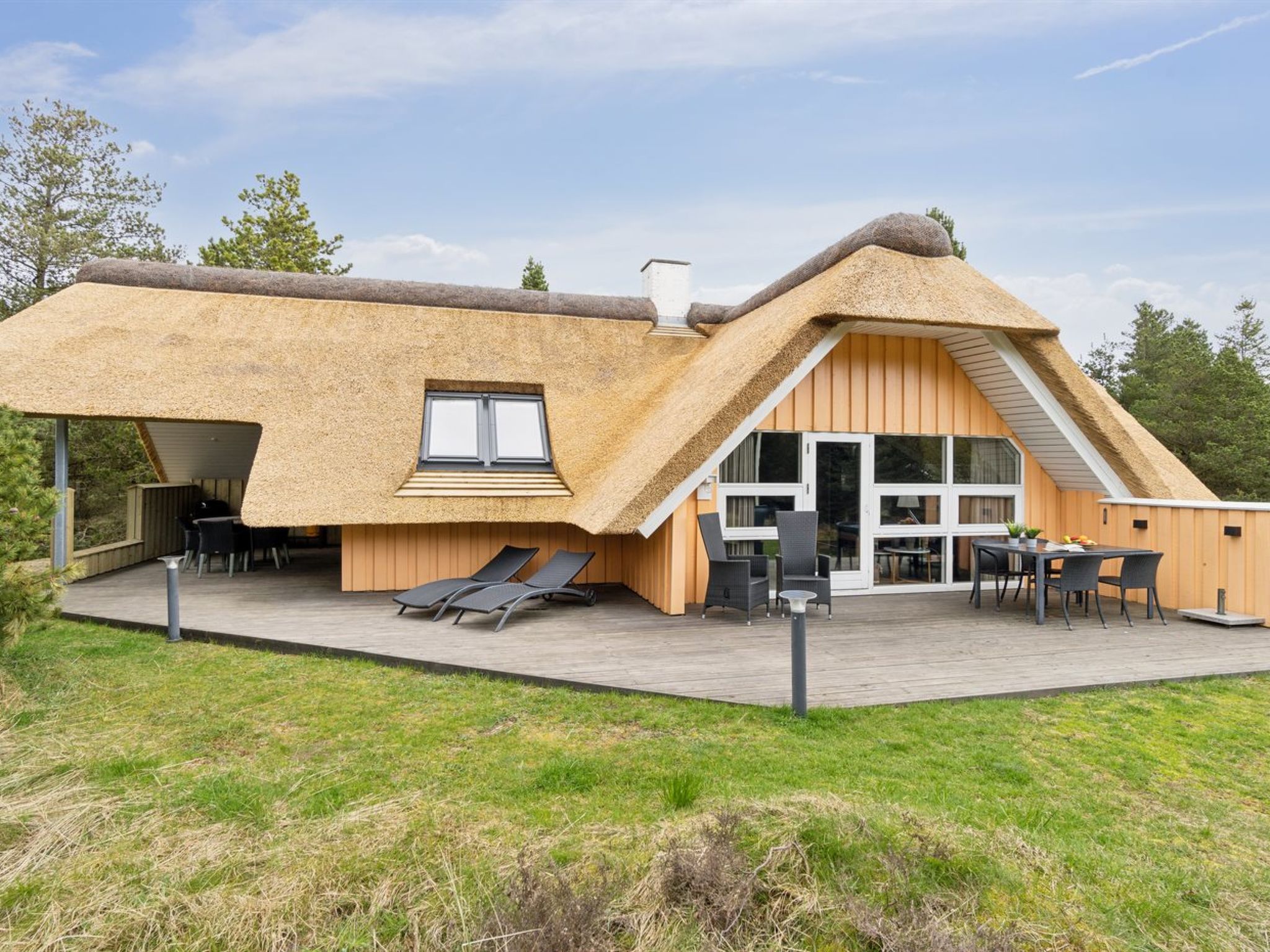 "Wale" - 3.3km from the sea - Buiten
