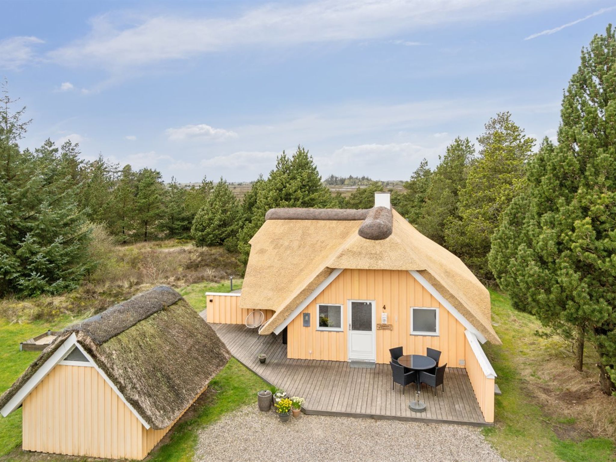 "Wale" - 3.3km from the sea - Buiten