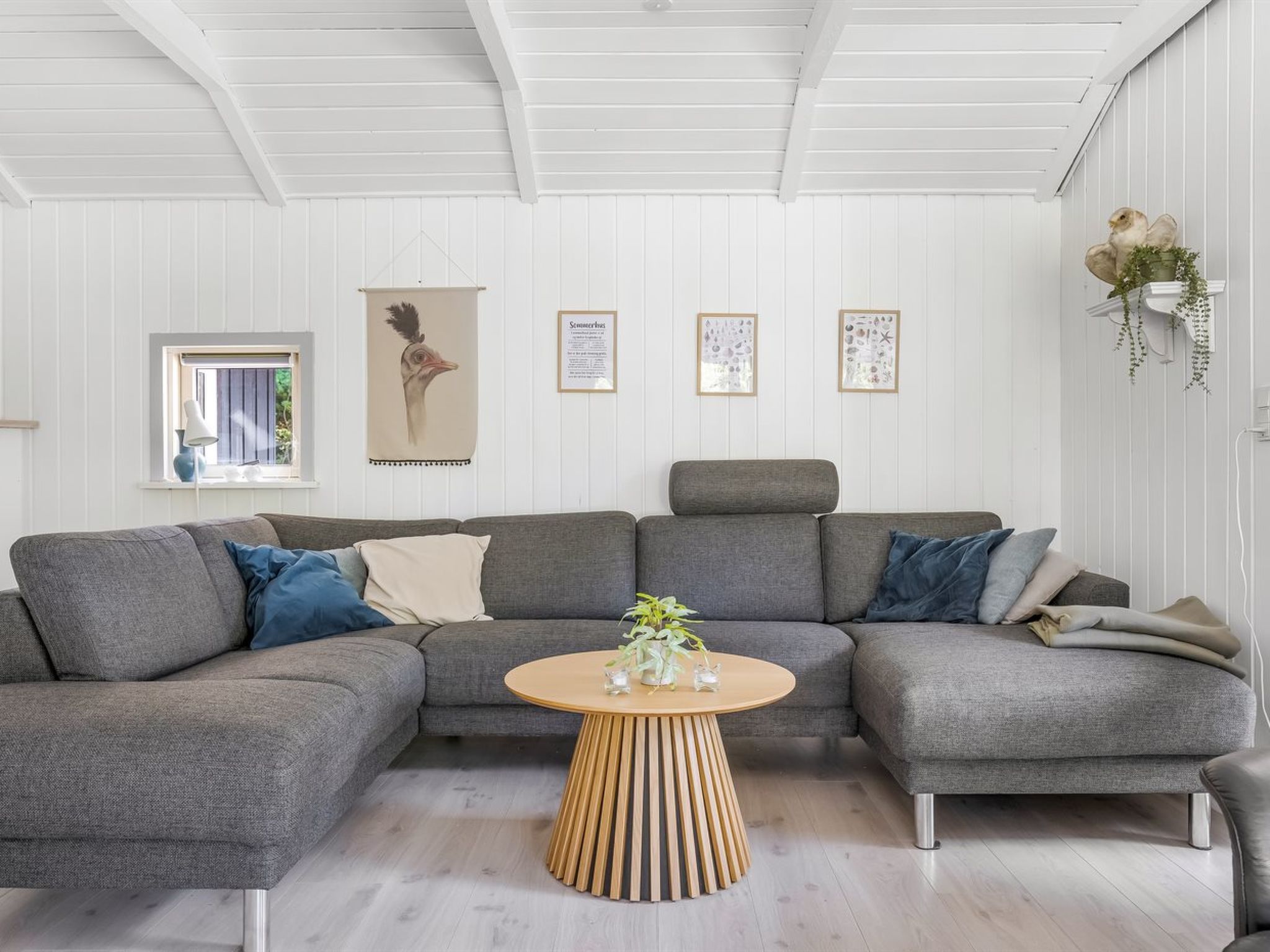 "Lin" - 2.9km from the sea - Inside
