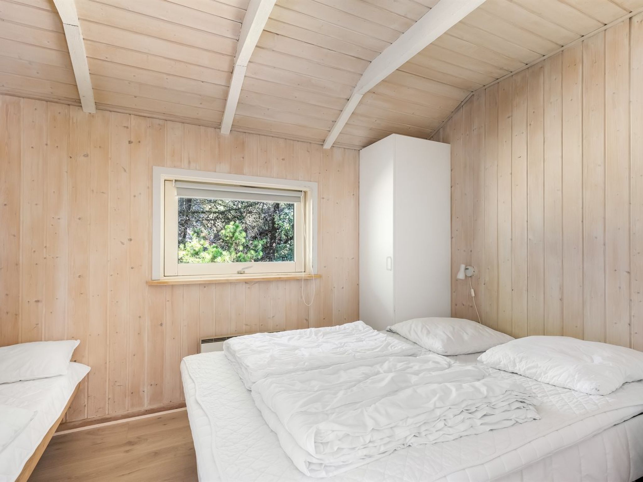 "Lin" - 2.9km from the sea - Inside