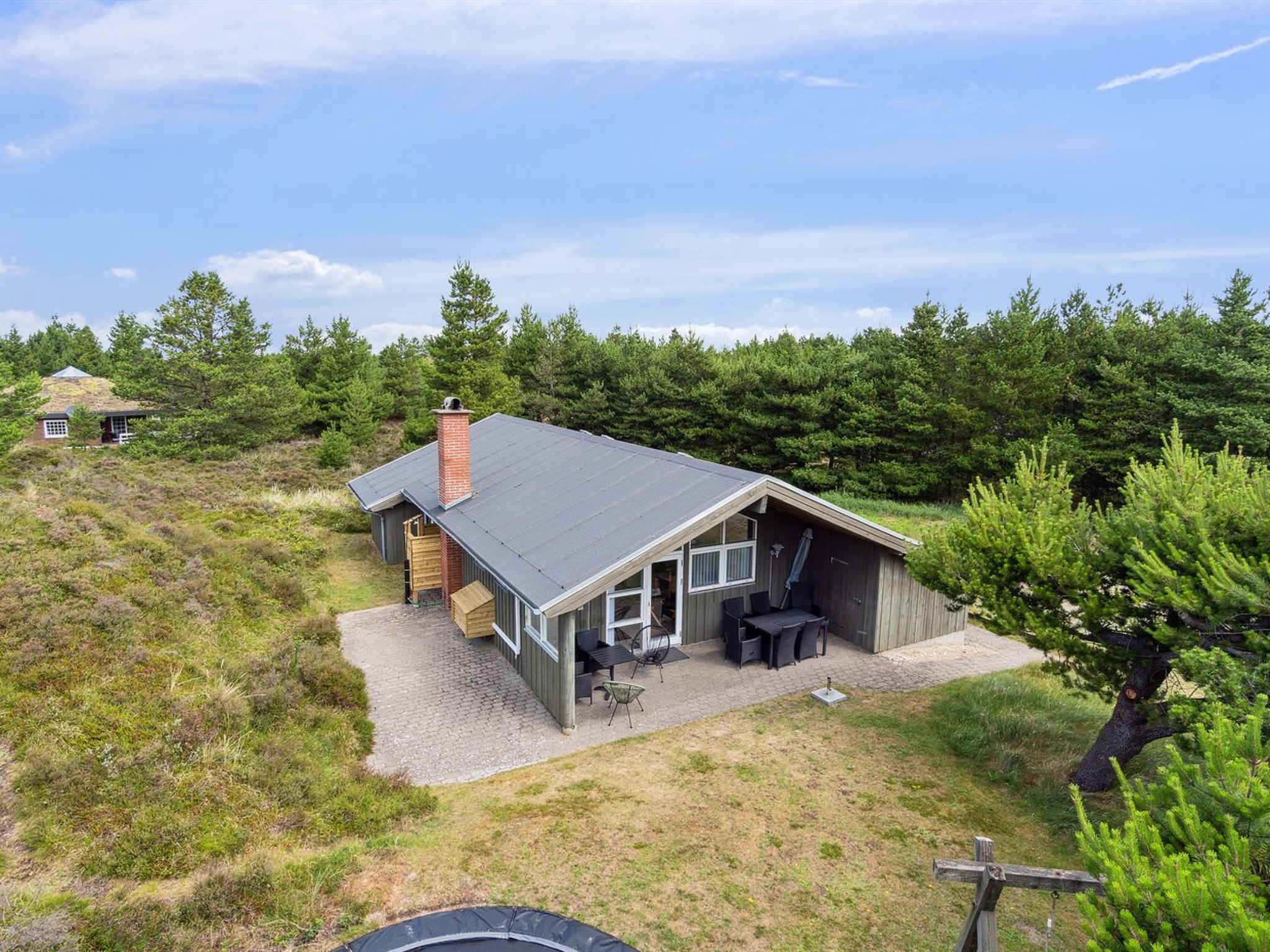 "Erlinda" - 3.1km from the sea