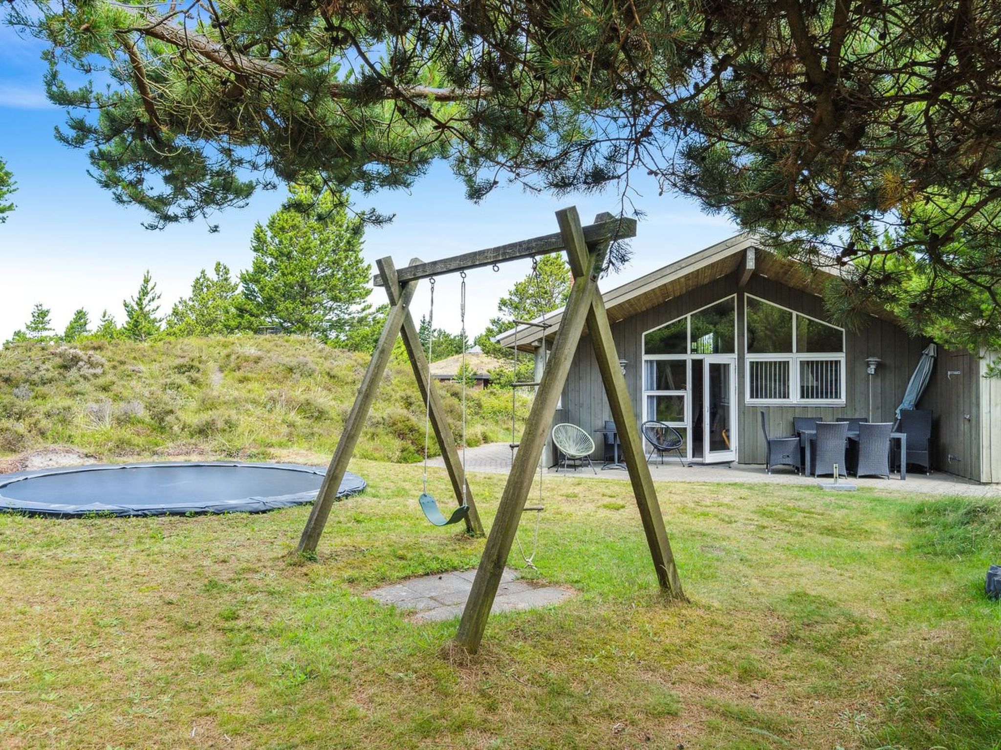 "Erlinda" - 3.1km from the sea - Buiten
