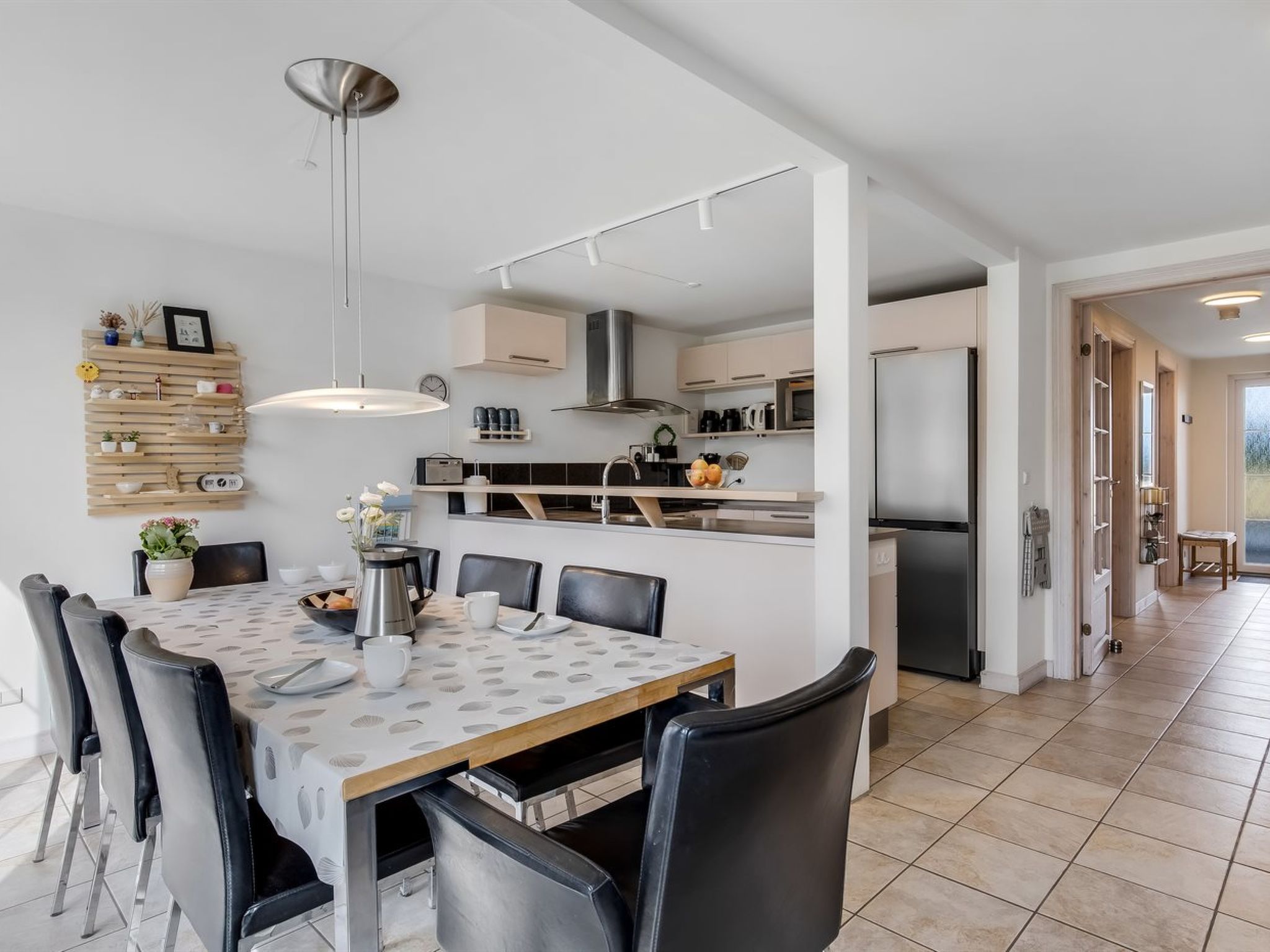 "Perttu" - 3.5km from the sea - Binnen