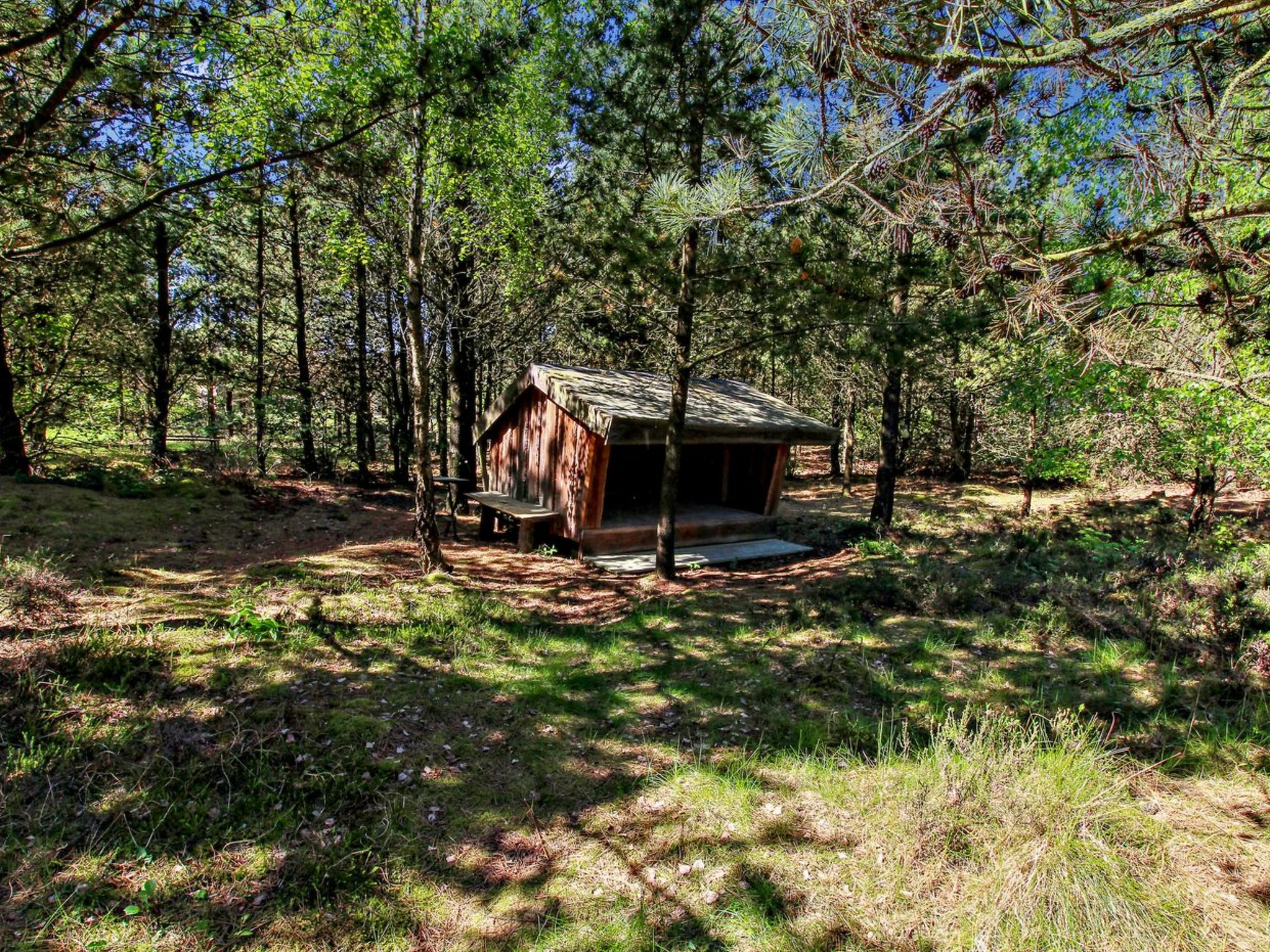 "Angret" - 3.5km from the sea - Outside