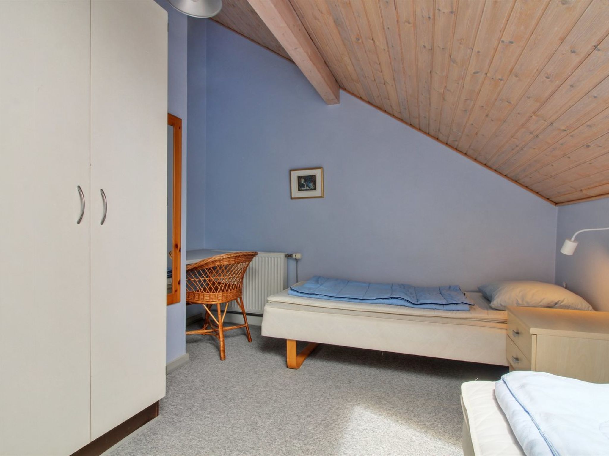 "Rebus" - 2.3km from the sea - Inside