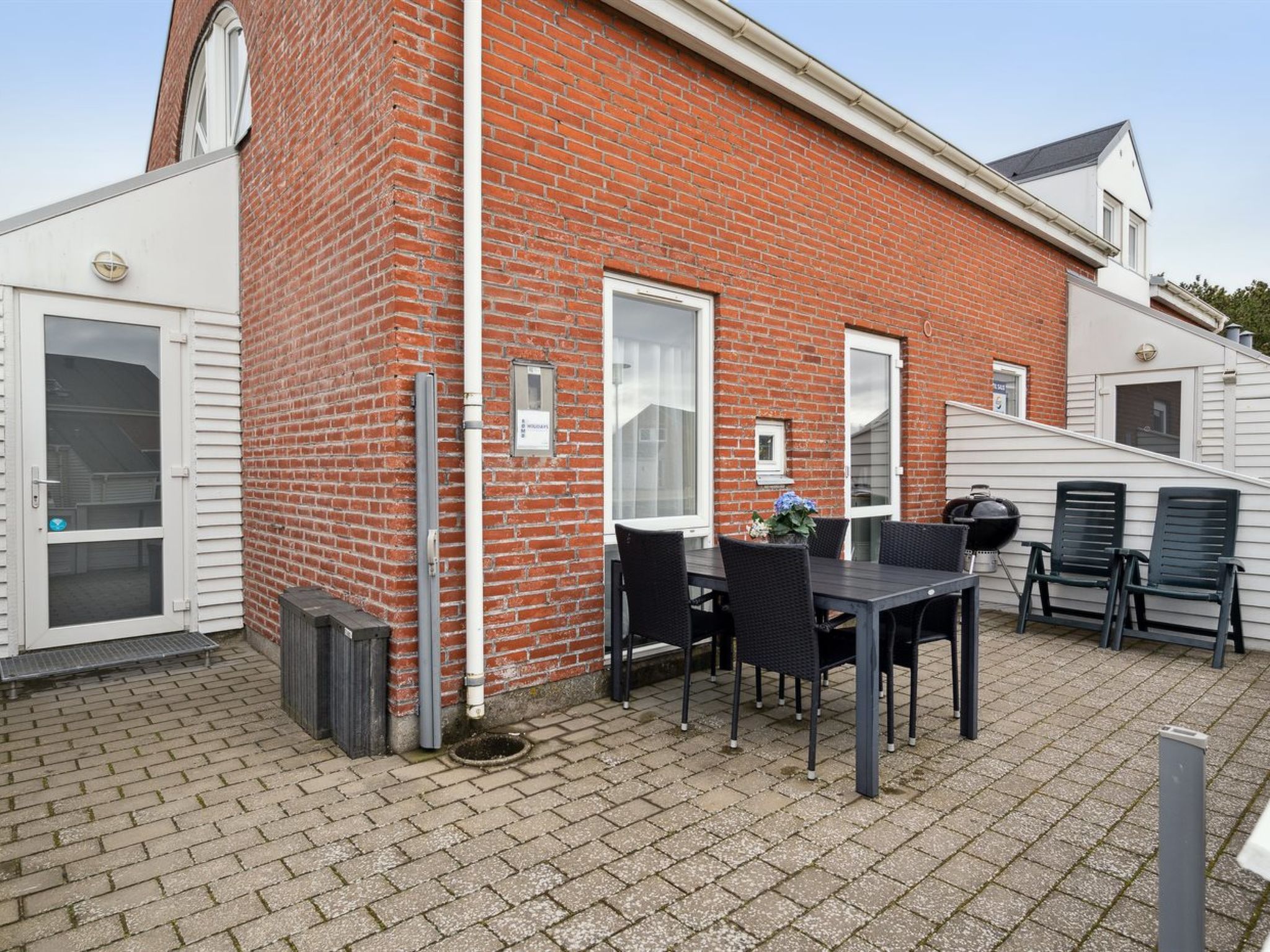 "Aldora" - 2.3km from the sea