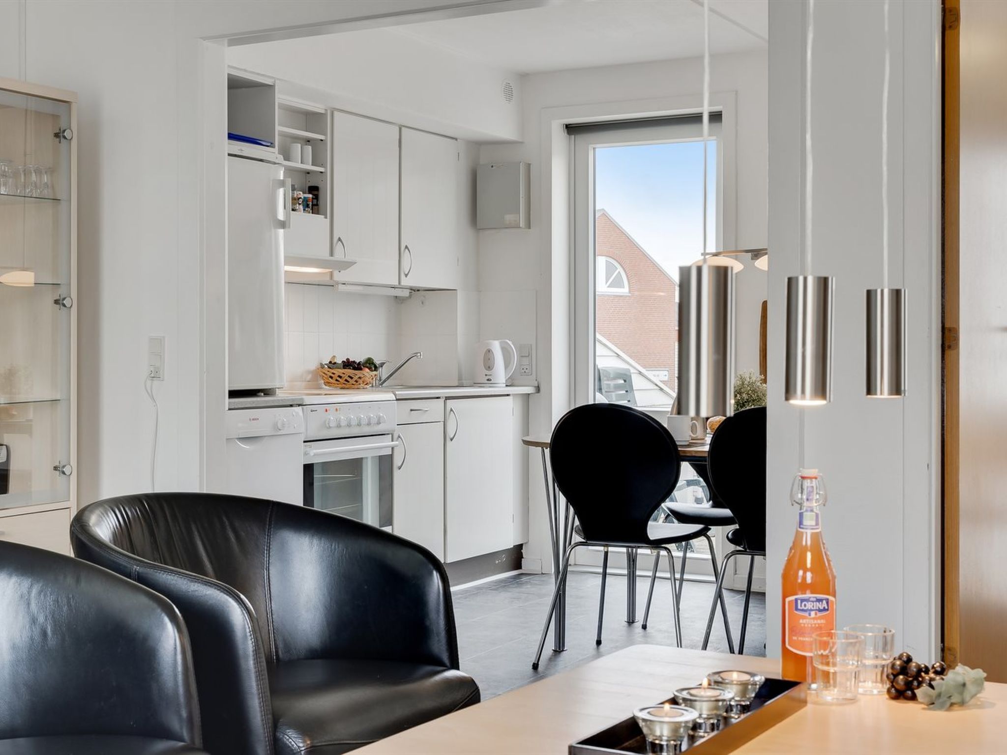 "Aldora" - 2.3km from the sea - Binnen