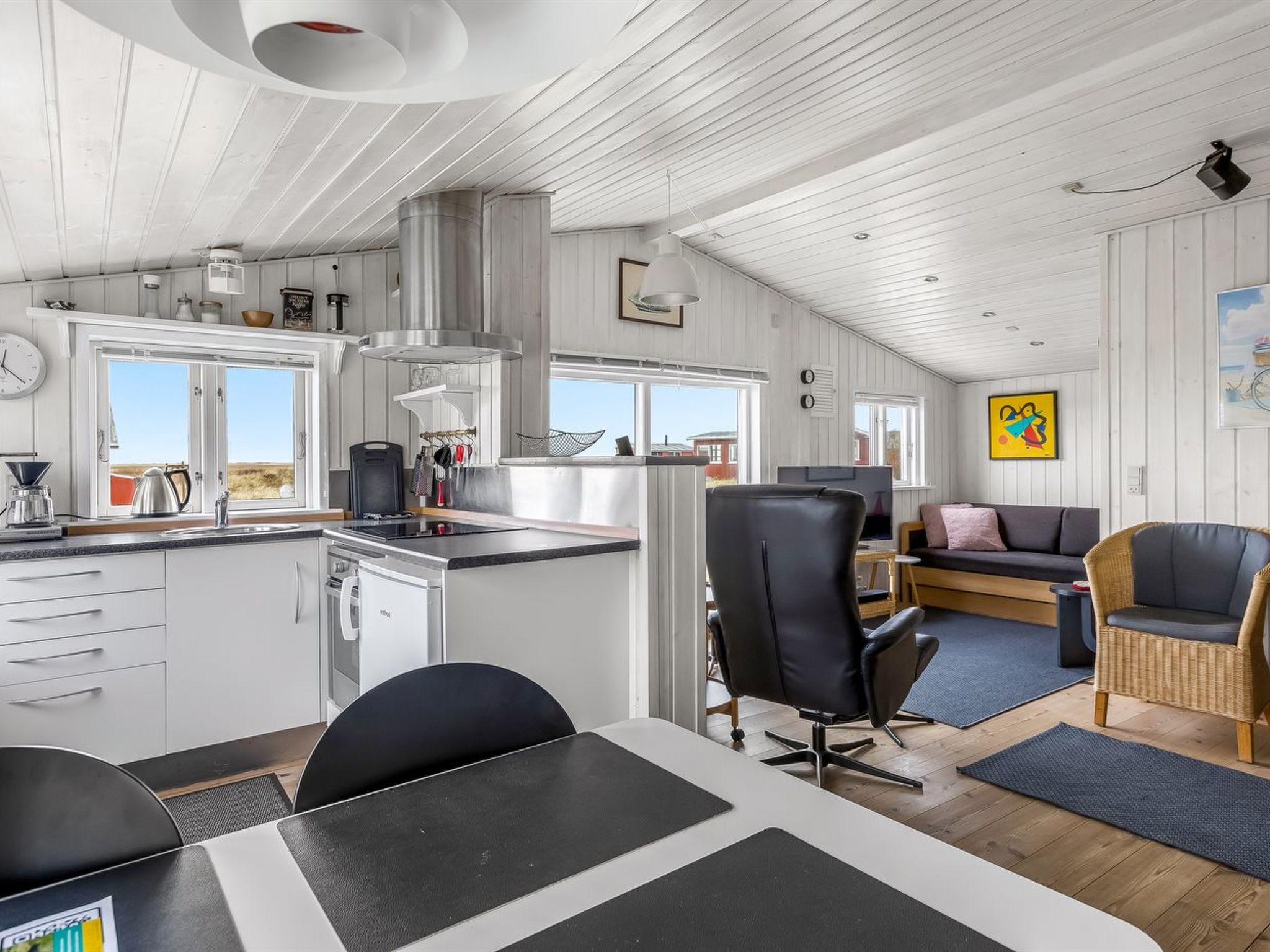 "Mortensen" - 350m from the sea - Binnen