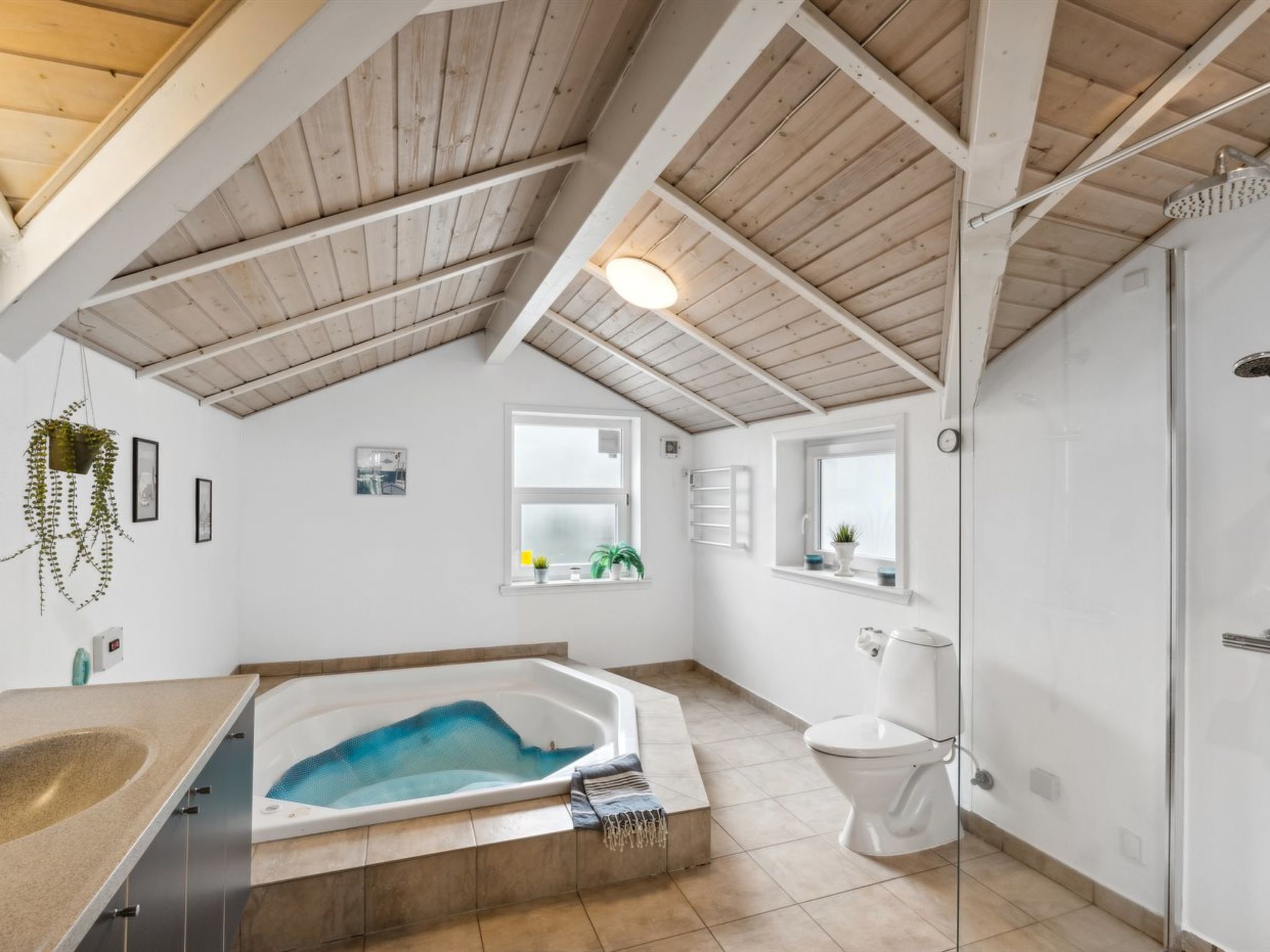 "Spurv" - 1.8km from the sea