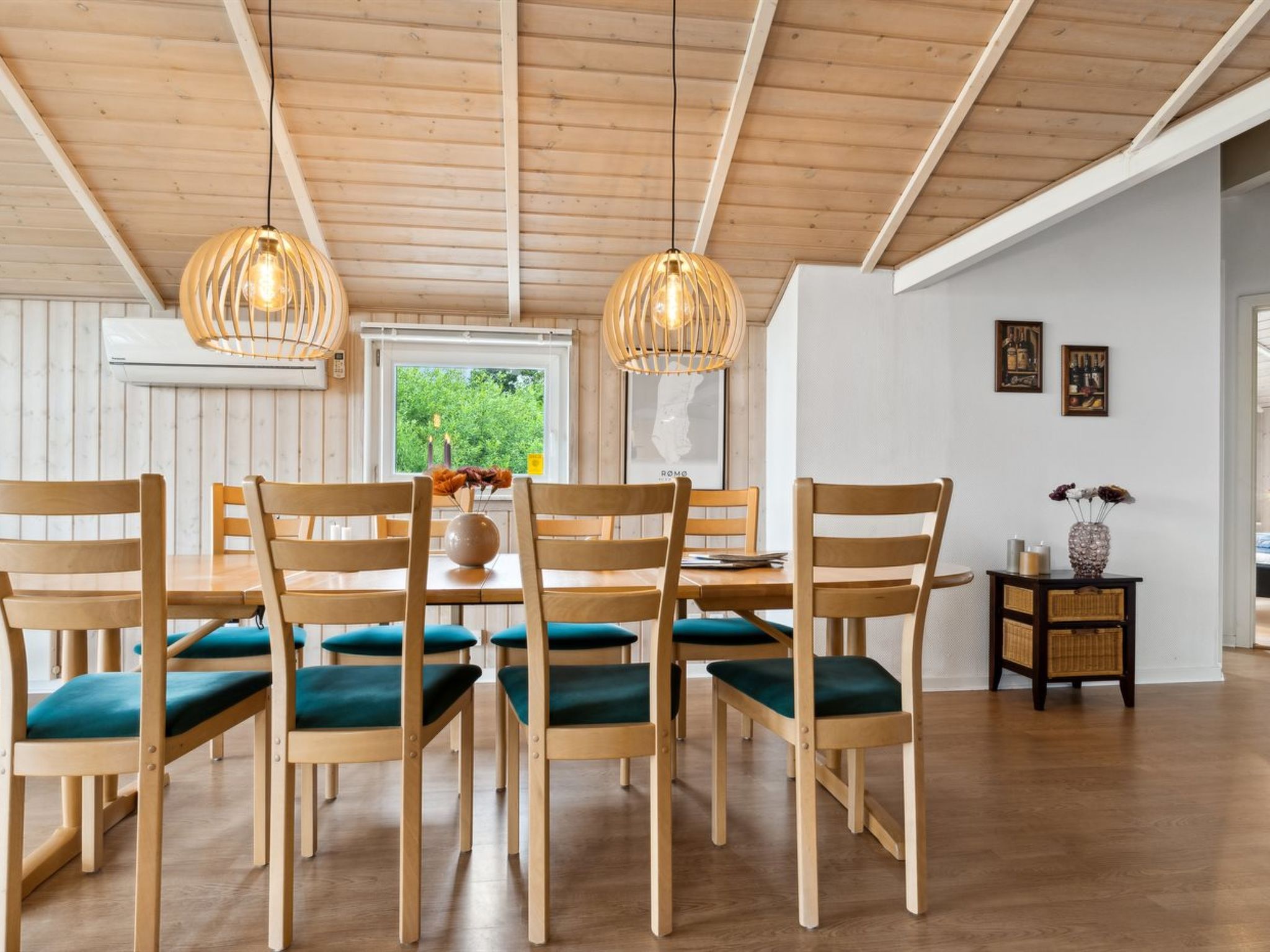 "Spurv" - 1.8km from the sea - Inside