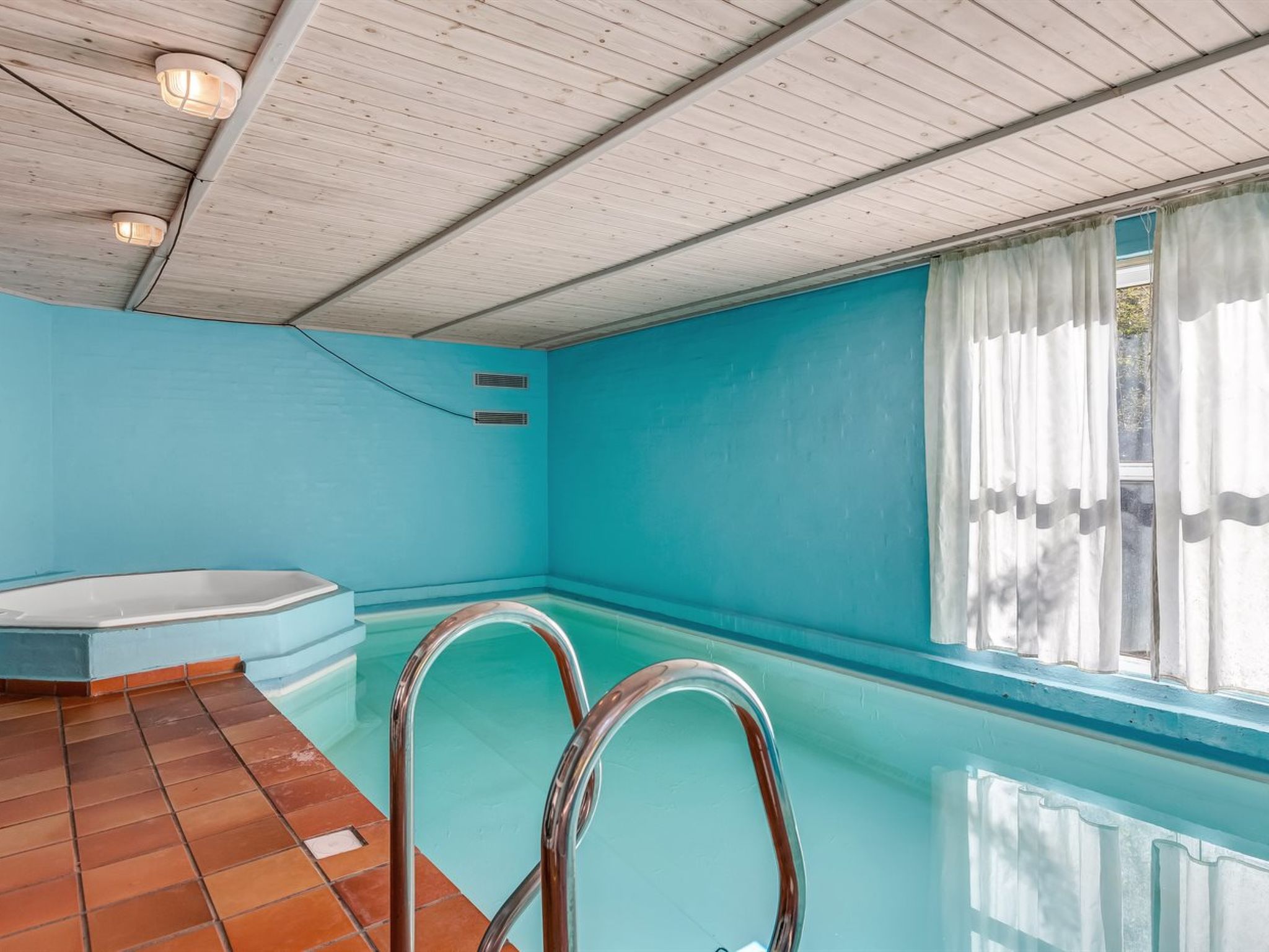 "Livni" - 3.8km from the sea-Buiten