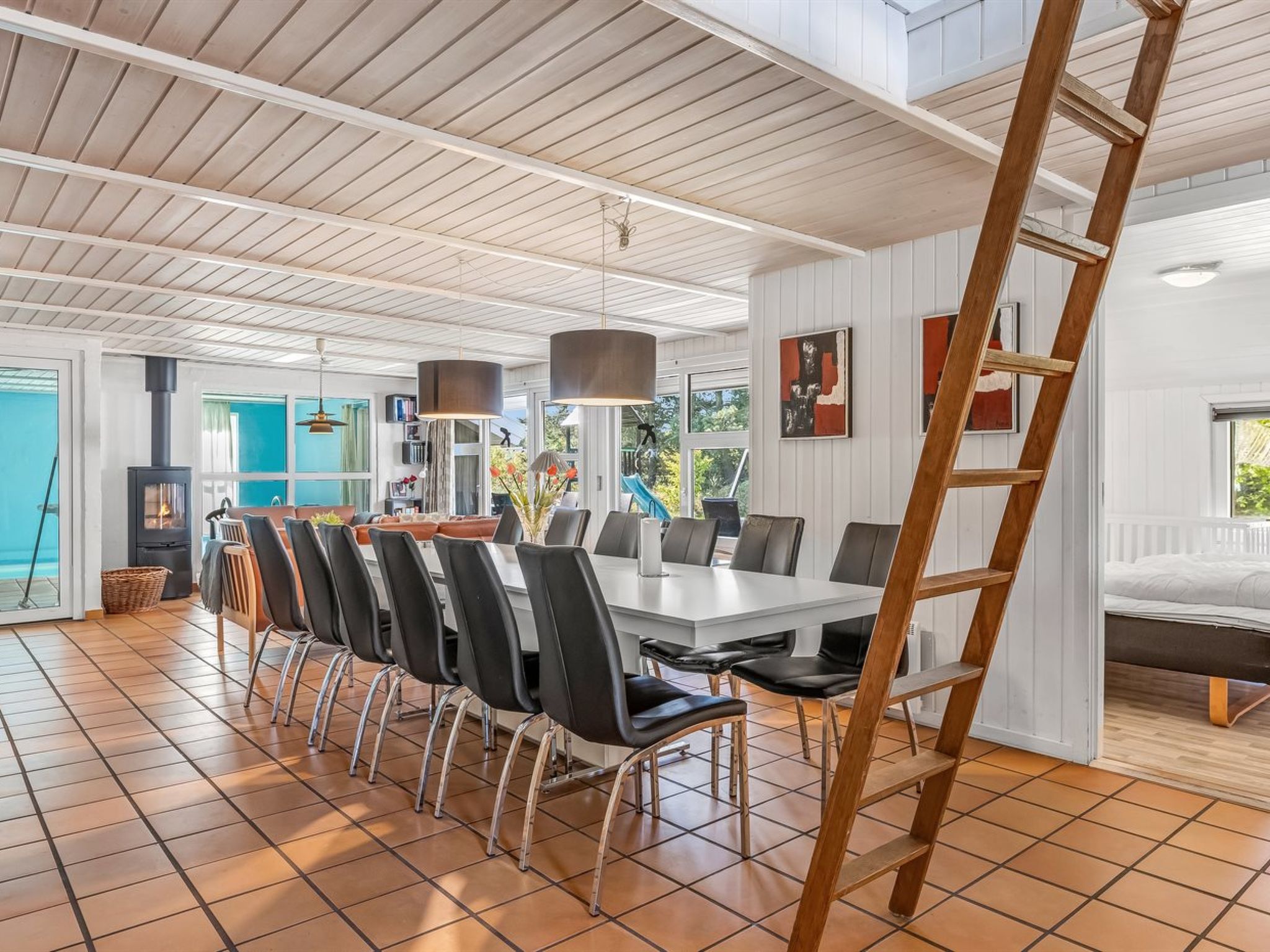 "Livni" - 3.8km from the sea - Binnen