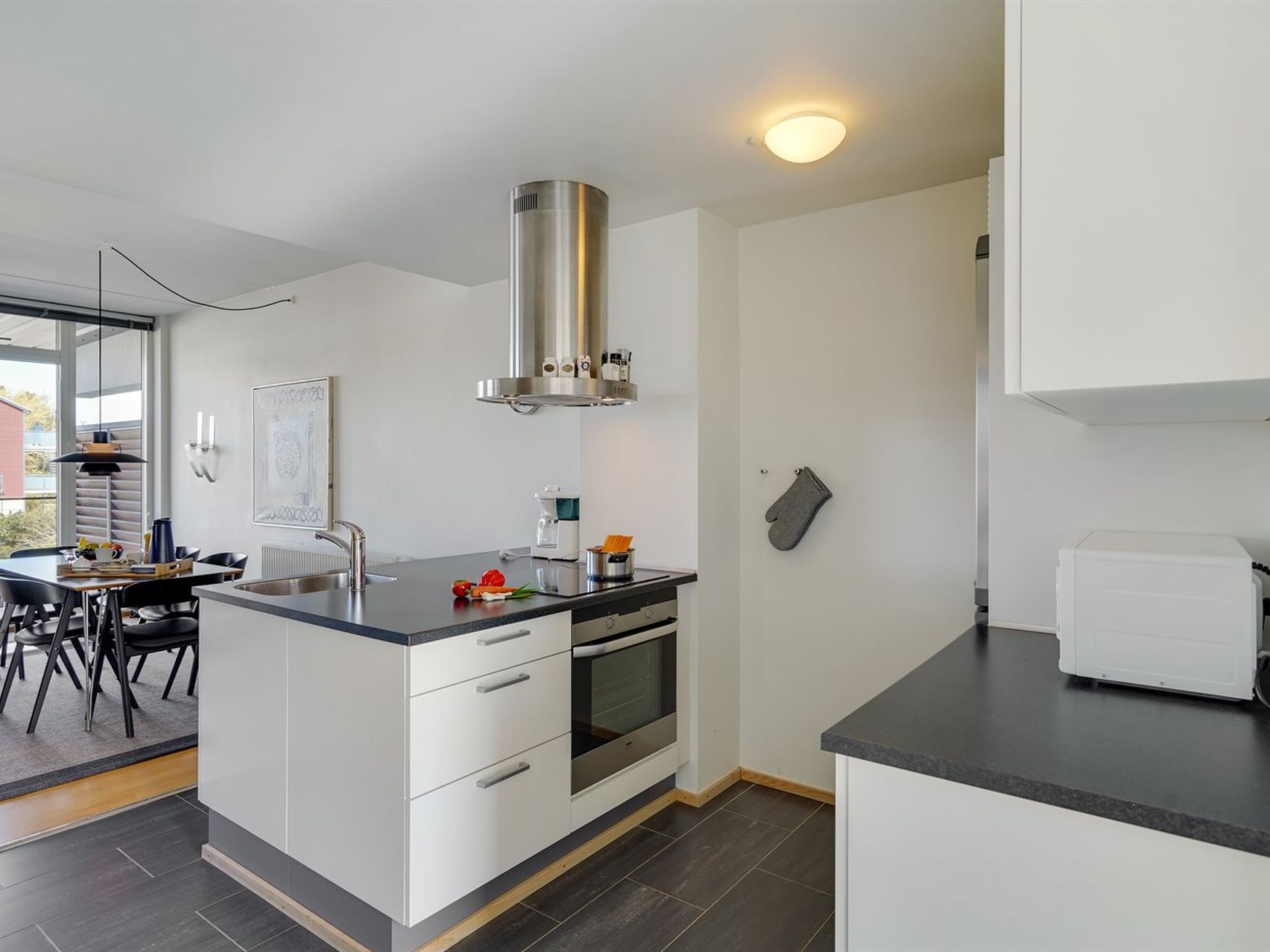 "Jurviis" - 100m from the sea - Binnen
