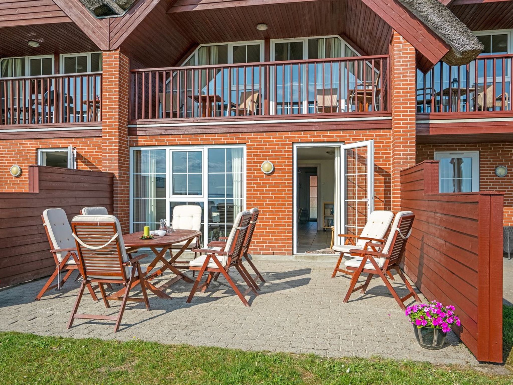 "Henrietta" - 3.5km from the sea — Terrace (3 of 33)