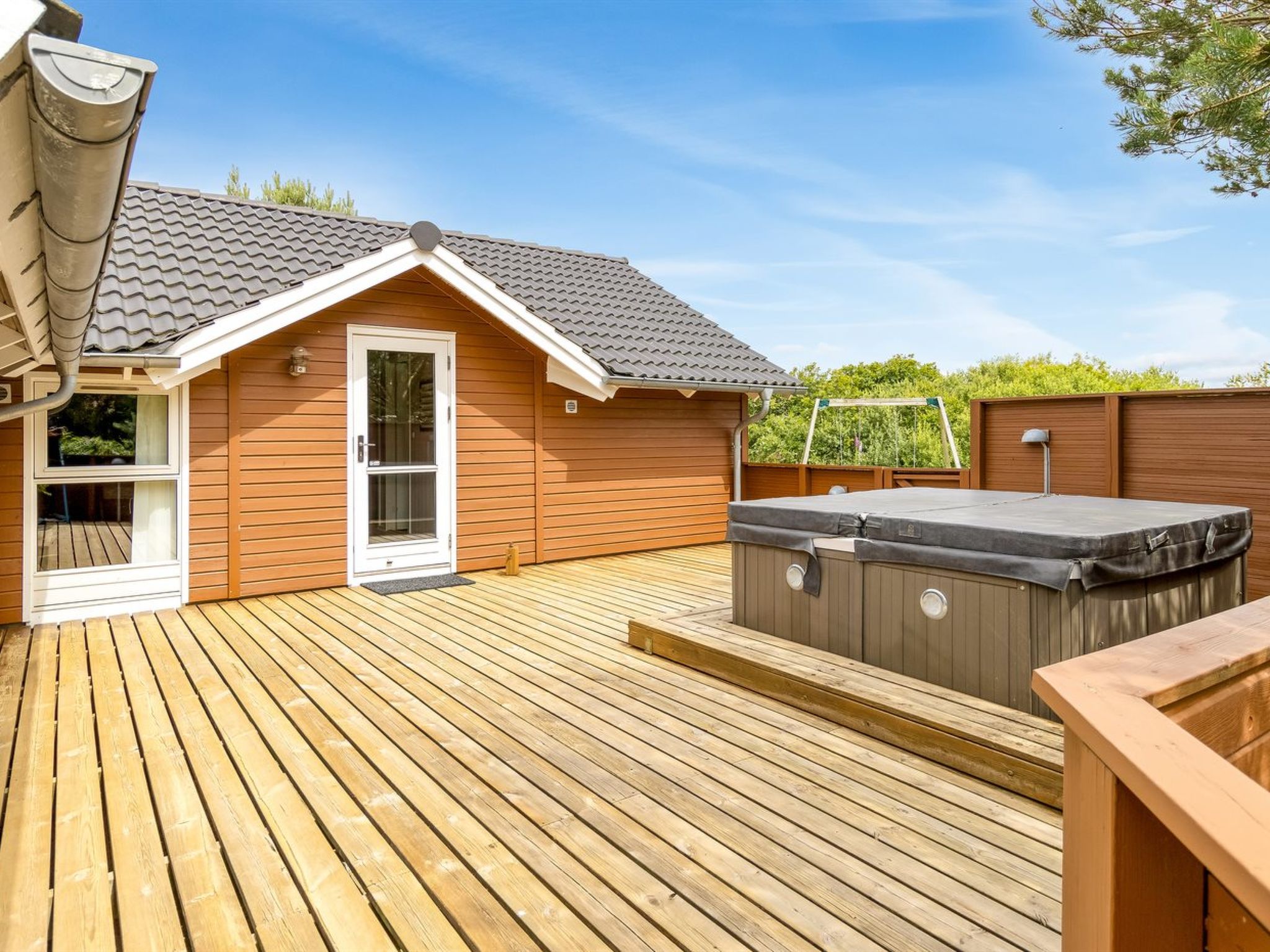 "Svenny" - 800m from the sea