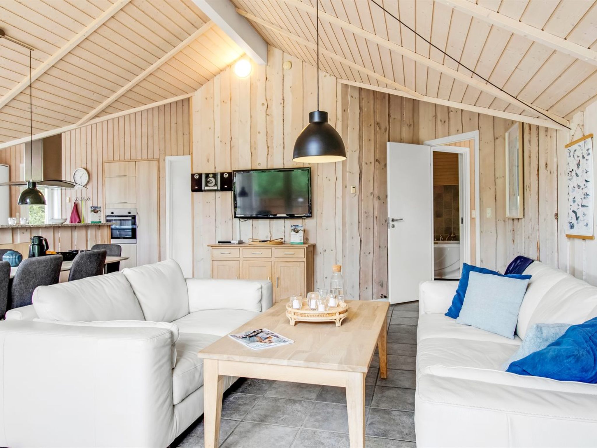 "Svenny" - 800m from the sea - Drinnen