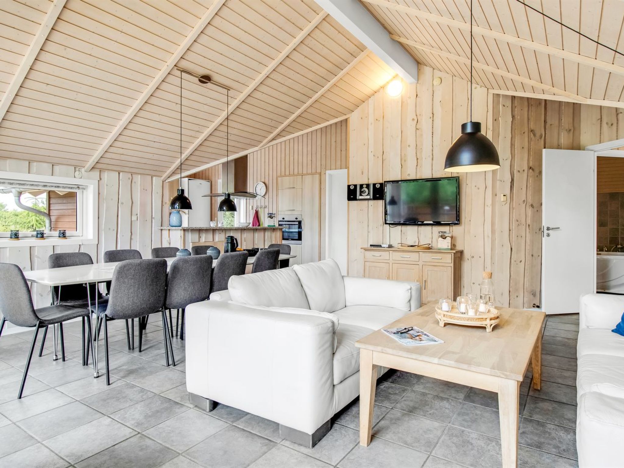 "Svenny" - 800m from the sea - Drinnen
