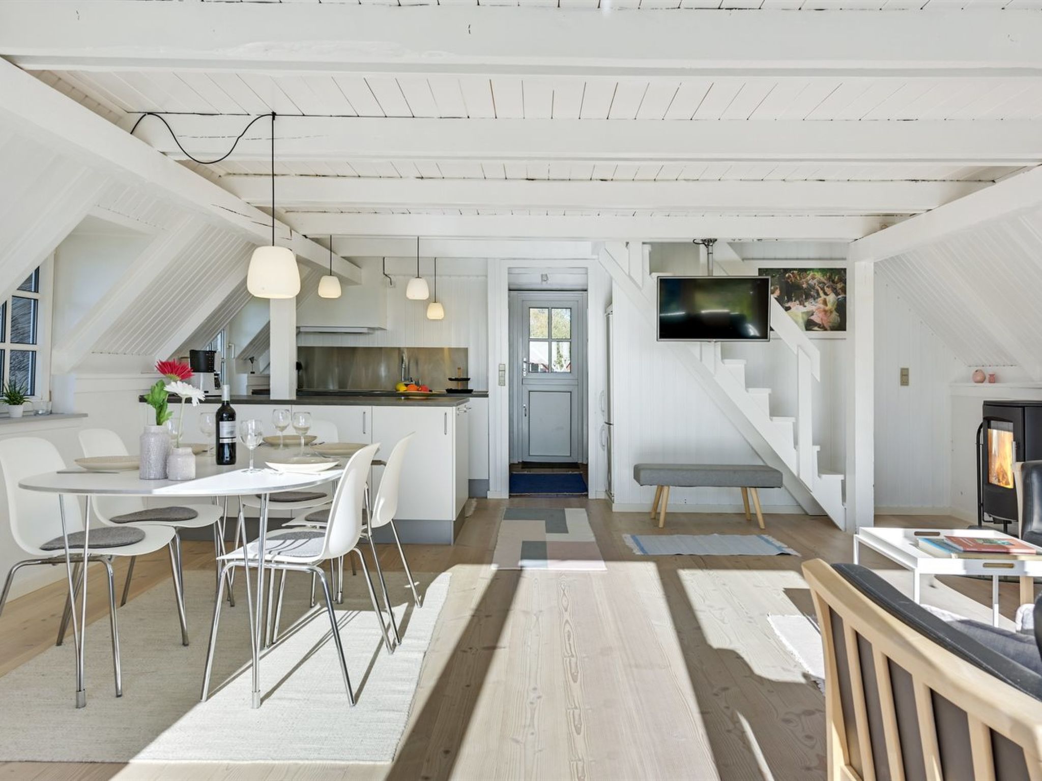 "Trana" - 2km from the sea - Binnen