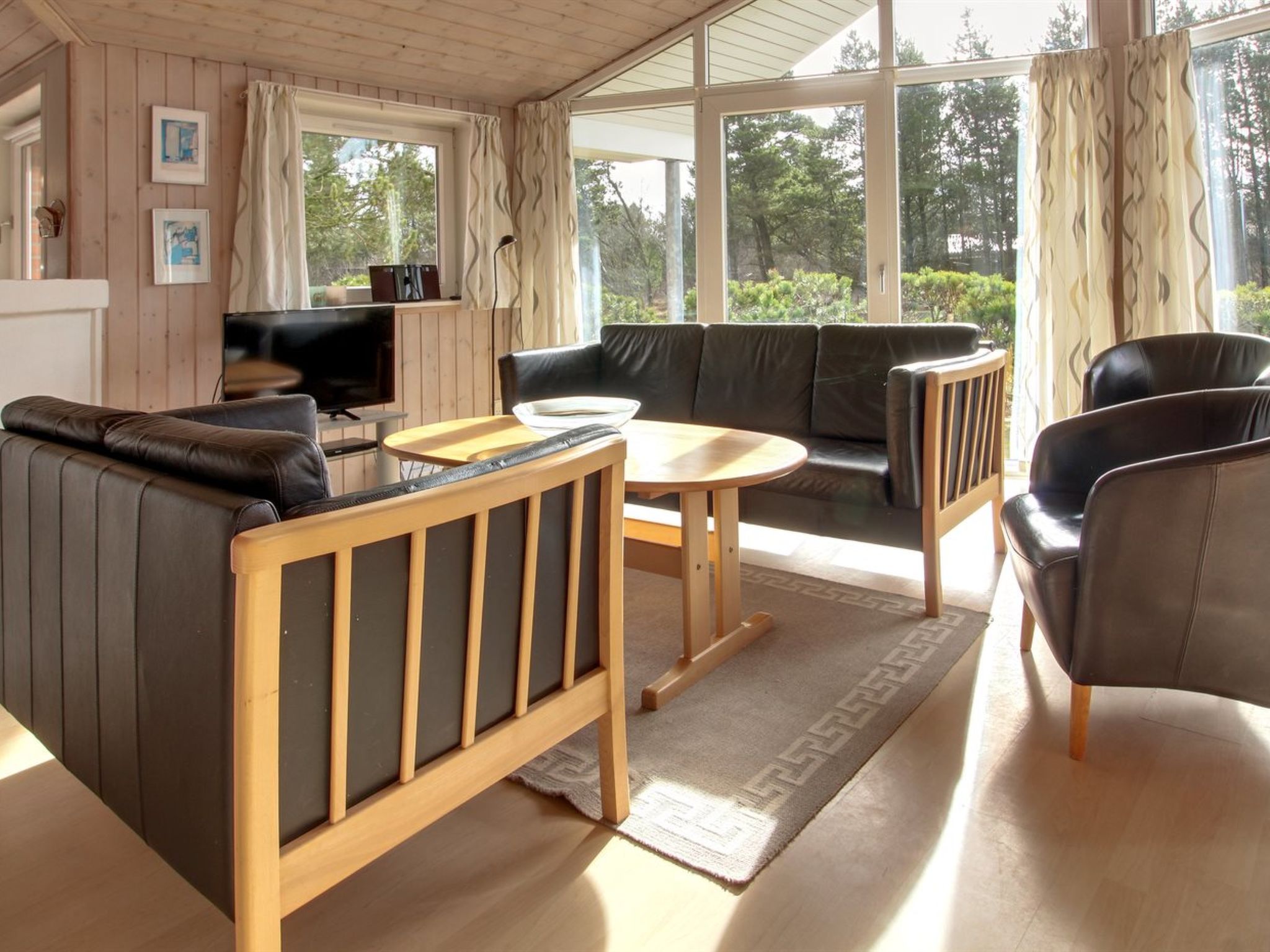 "Taisto" - 1.8km from the sea - Drinnen