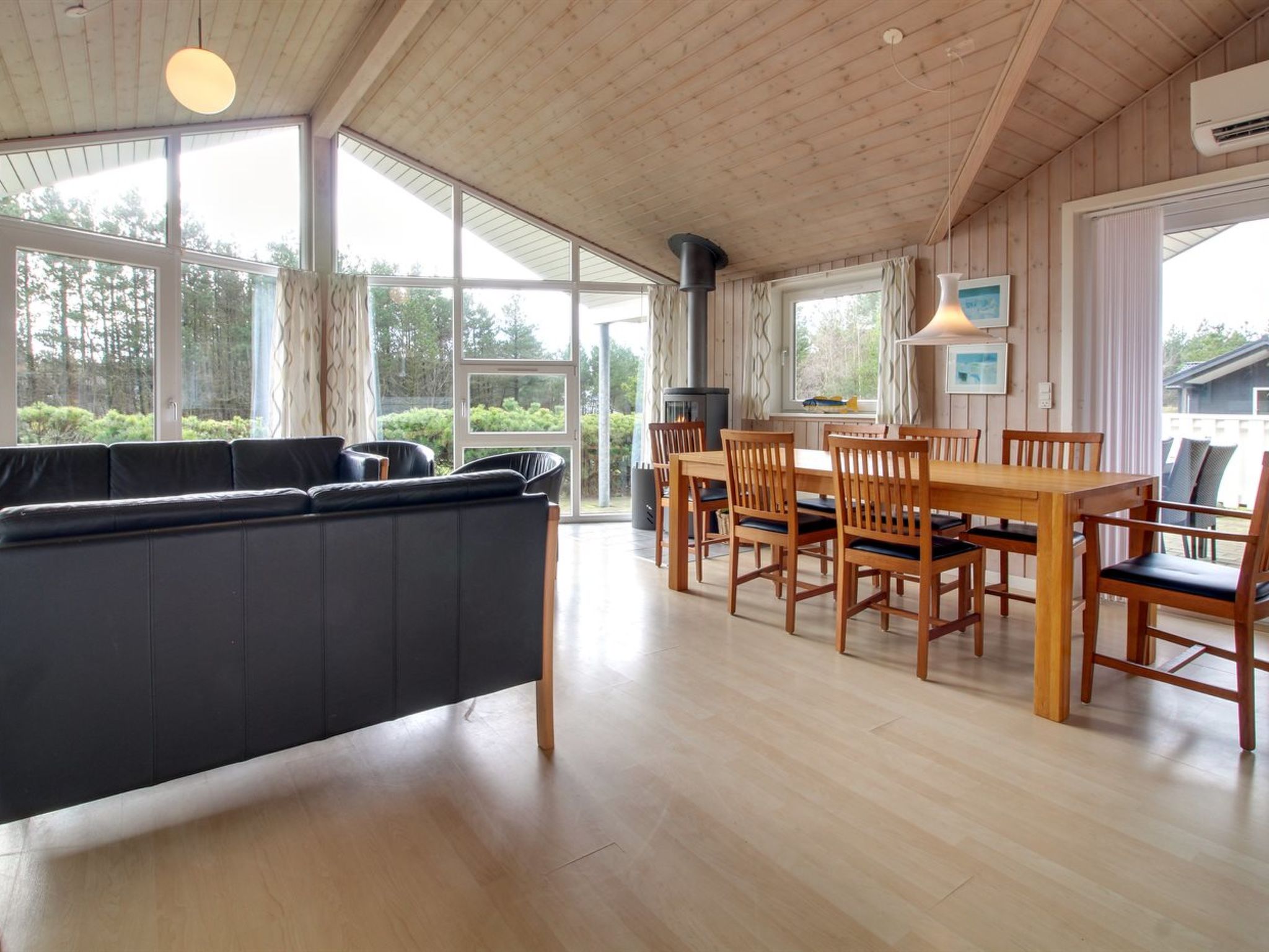 "Taisto" - 1.8km from the sea - Drinnen