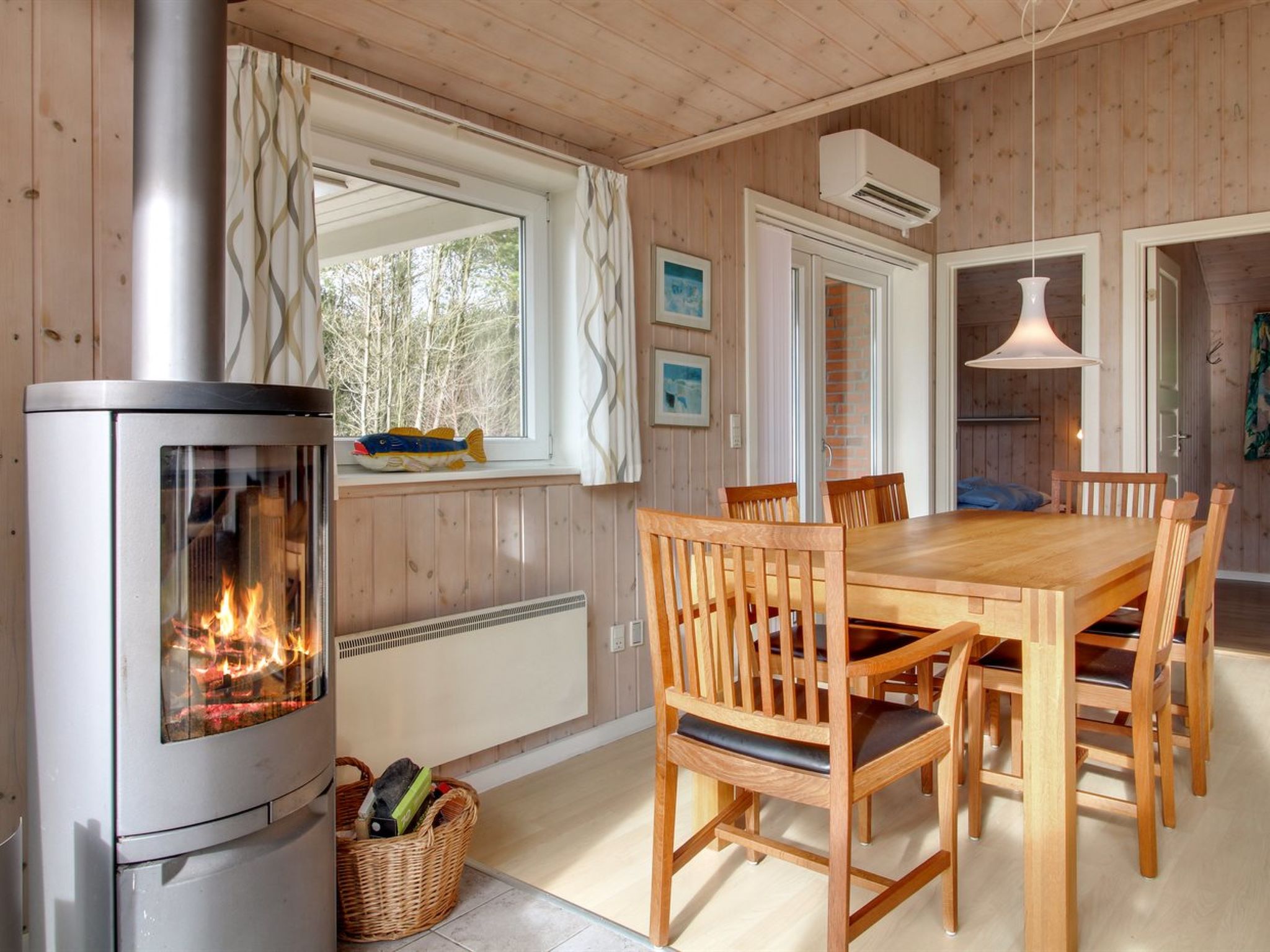 "Taisto" - 1.8km from the sea - Drinnen