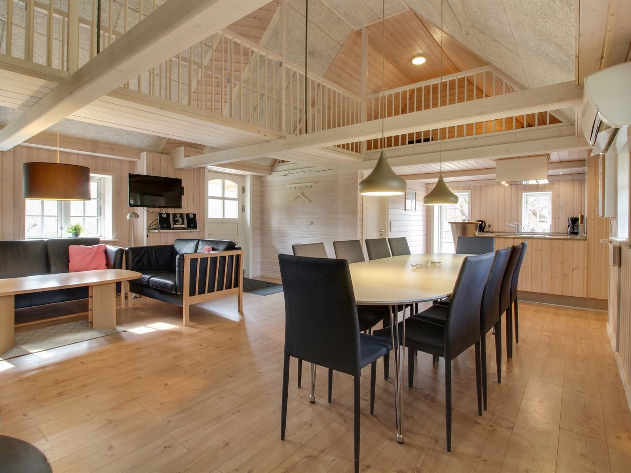 "Gudmund" - 3.9km from the sea - Binnen
