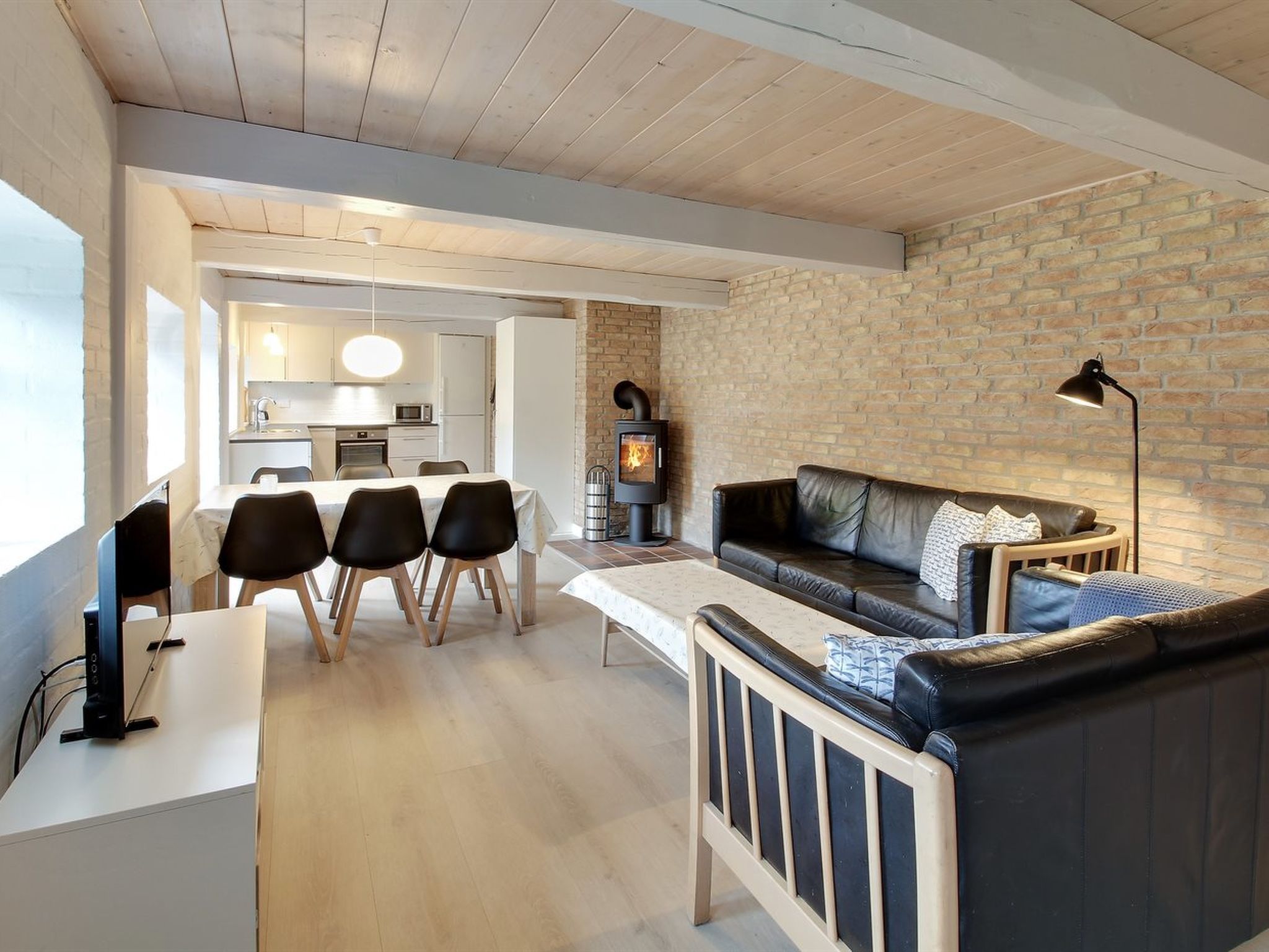"Naili" - 3.1km from the sea