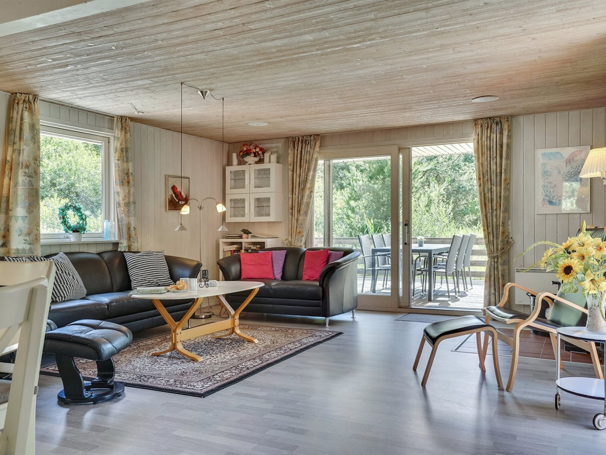 "Reidar" - 1km from the sea - Binnen