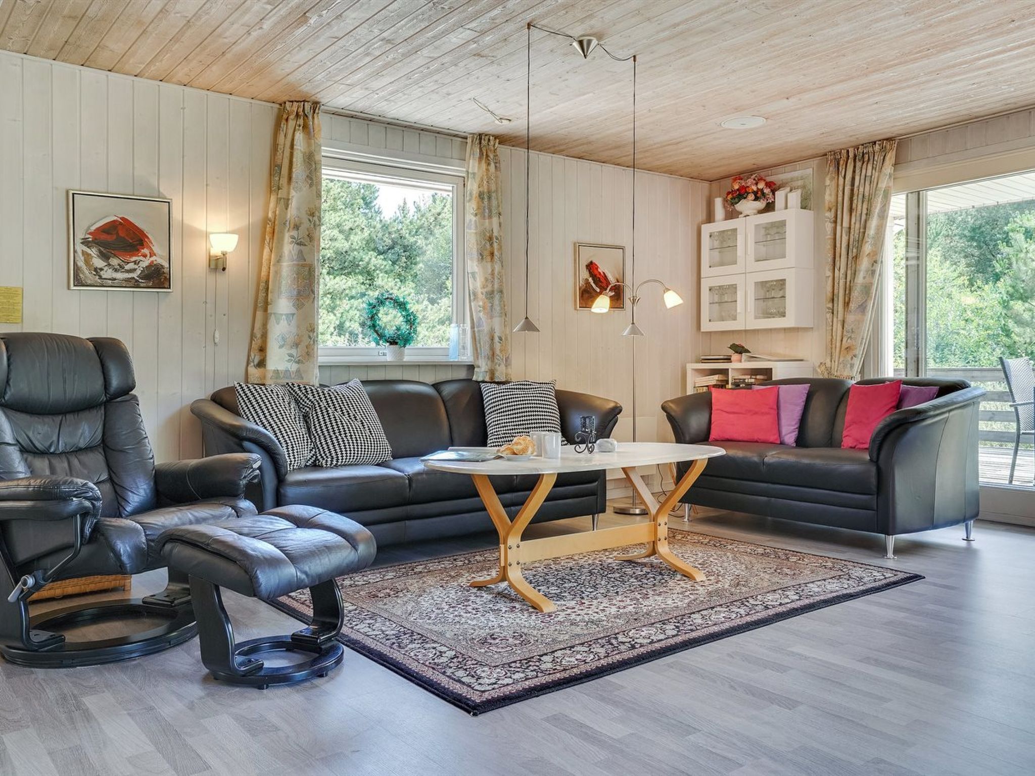 "Reidar" - 1km from the sea - Binnen