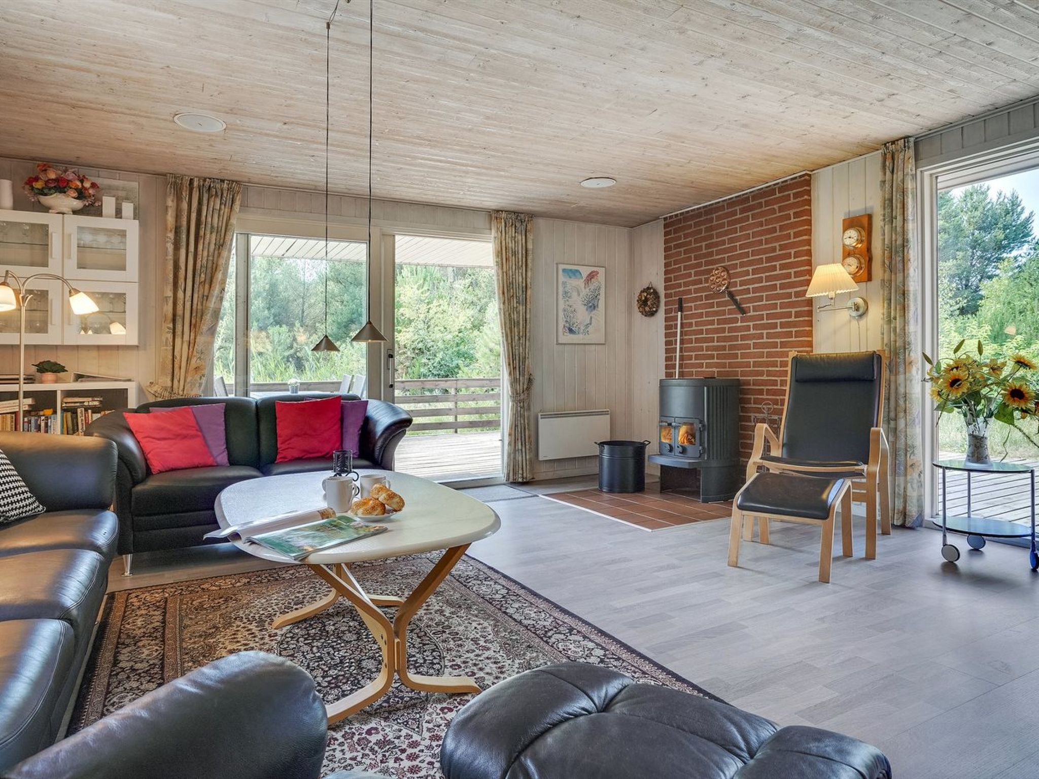 "Reidar" - 1km from the sea - Binnen