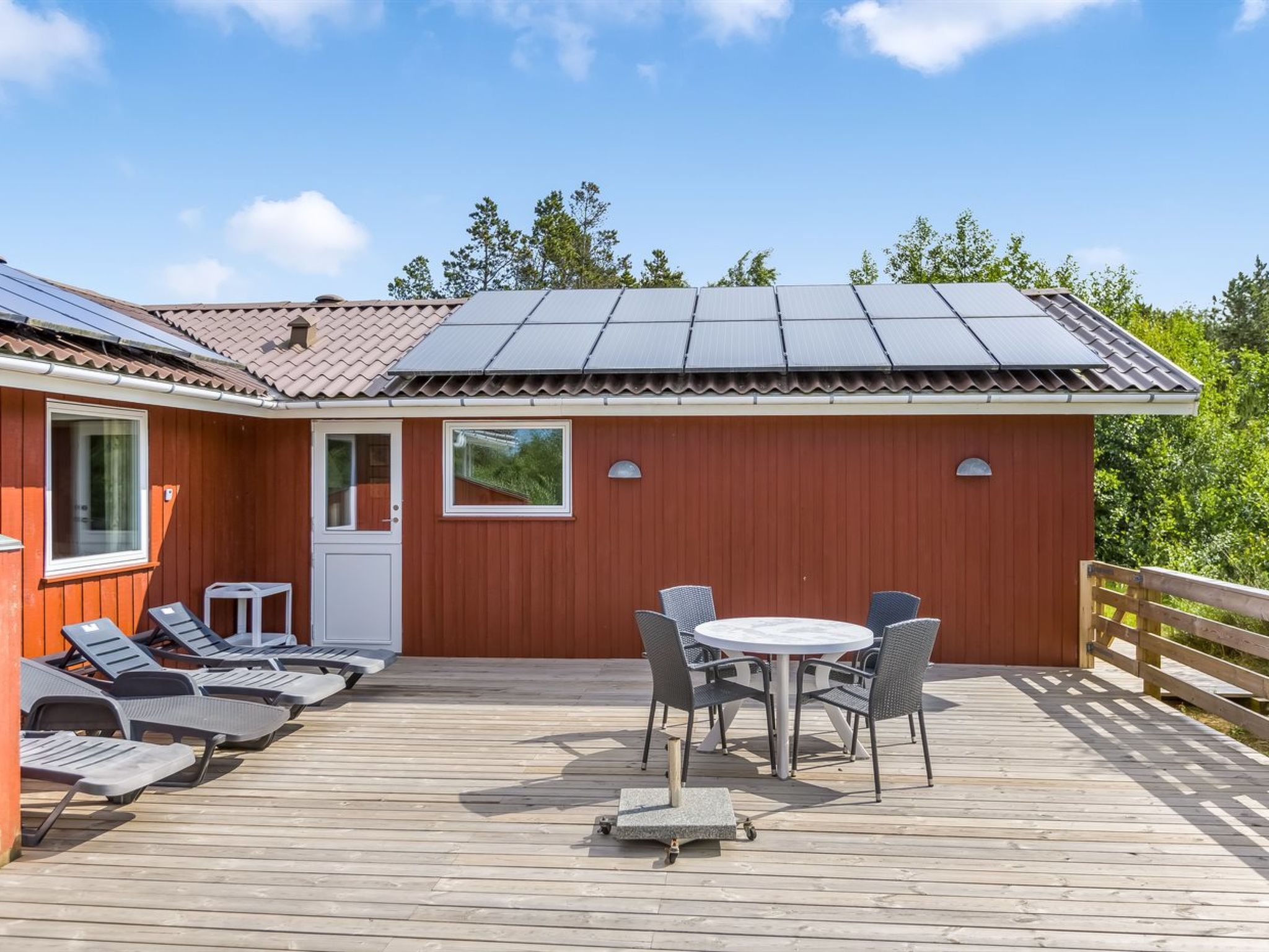 "Reidar" - 1km from the sea-Buiten